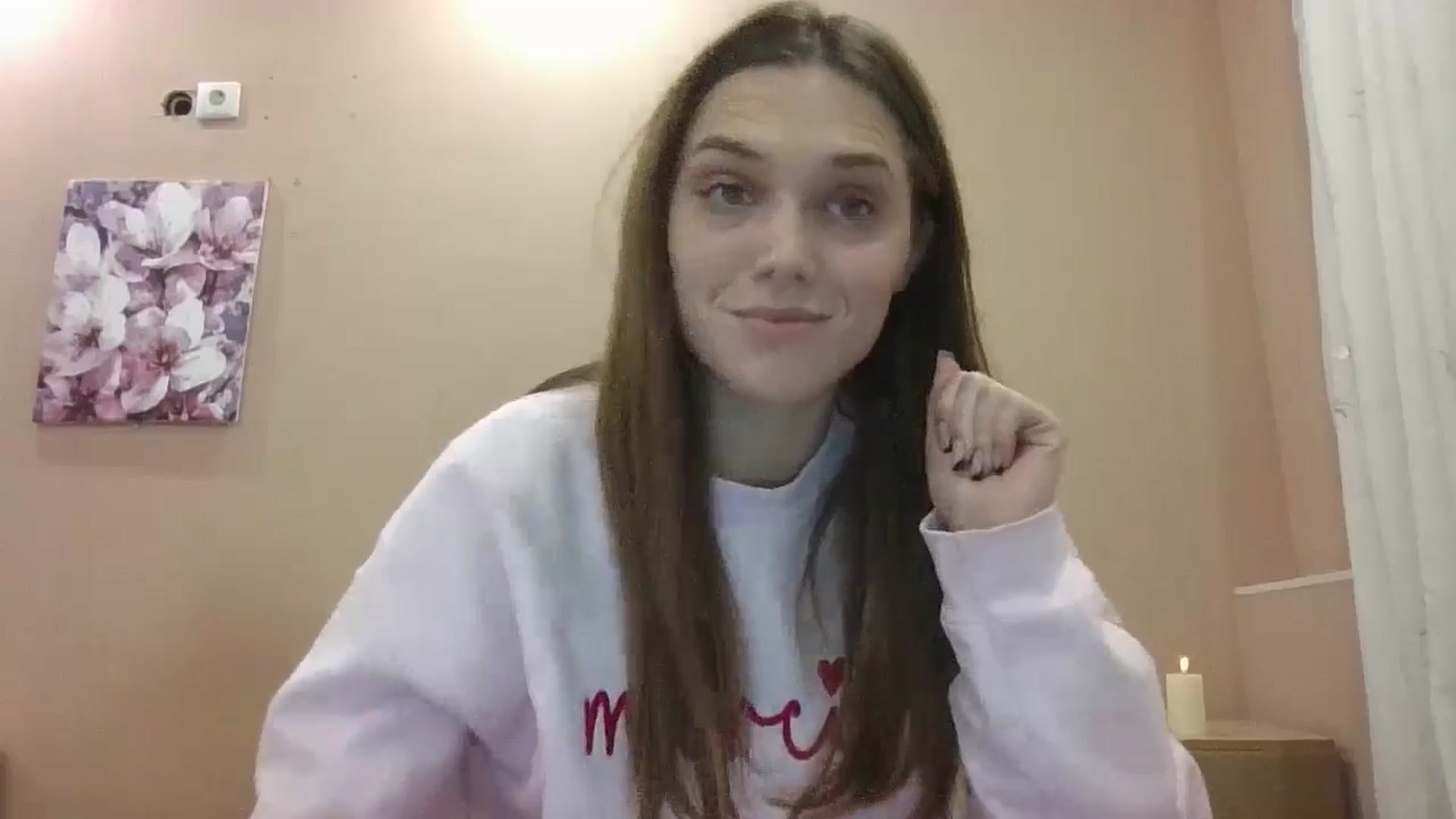 Gallery image thumbnail from HaleyReed's myfreecams stream on, 11/25/2024, 17:49 image 13 of 20