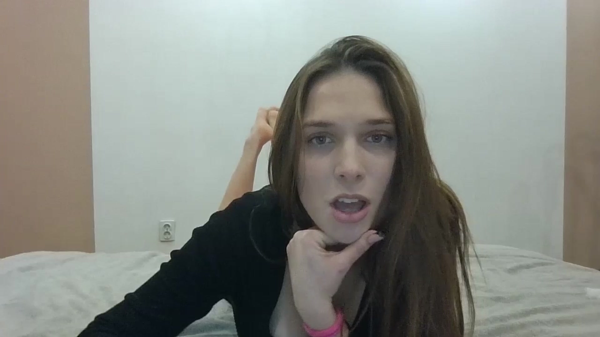 Gallery image thumbnail from HaleyReed's myfreecams stream on, 11/27/2024, 14:53 image 18 of 20