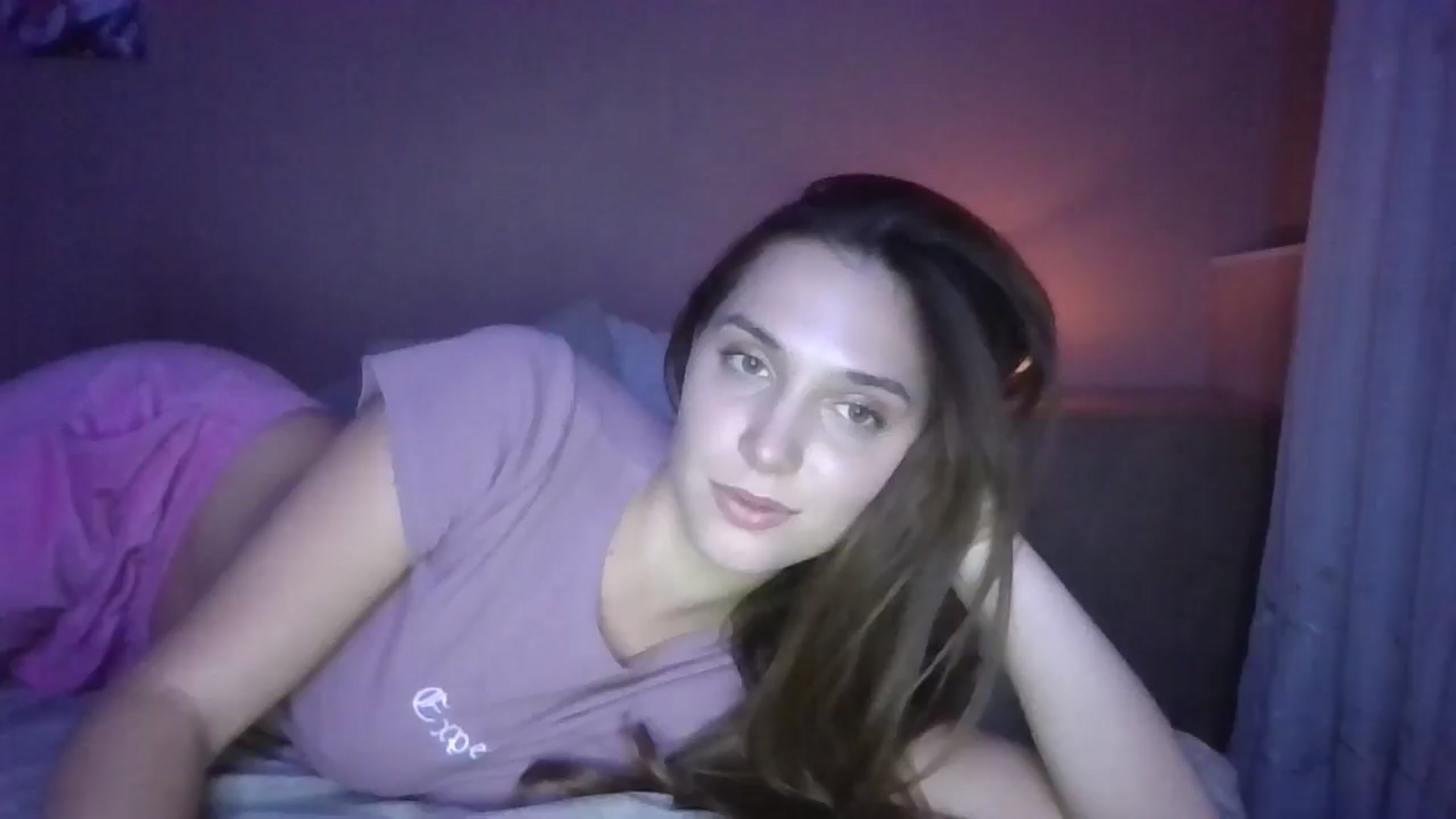 Gallery image thumbnail from HaleyReed's myfreecams stream on, 11/30/2024, 16:37 image 17 of 20