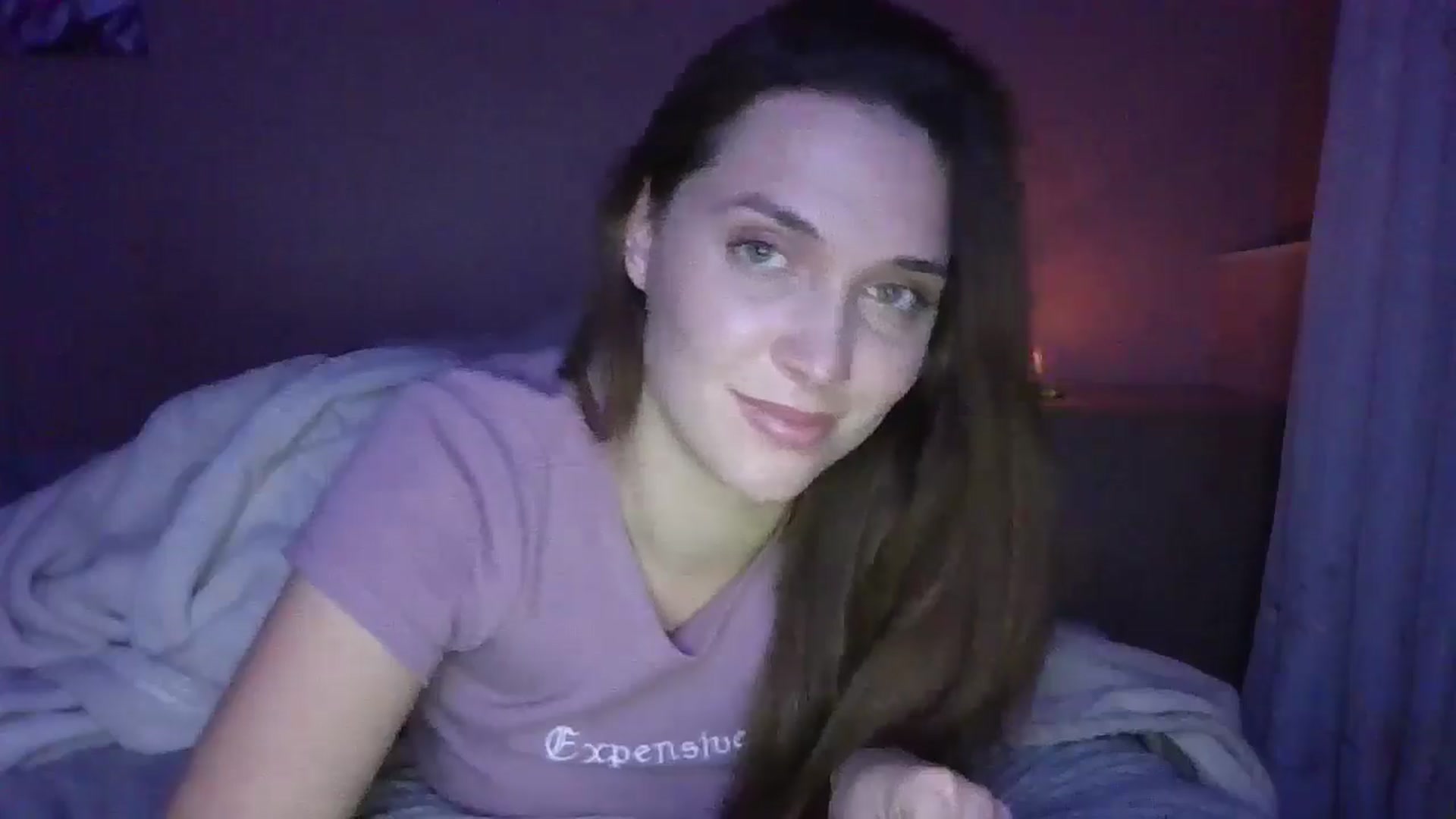 Gallery image thumbnail from HaleyReed's myfreecams stream on, 11/30/2024, 16:37 image 14 of 20