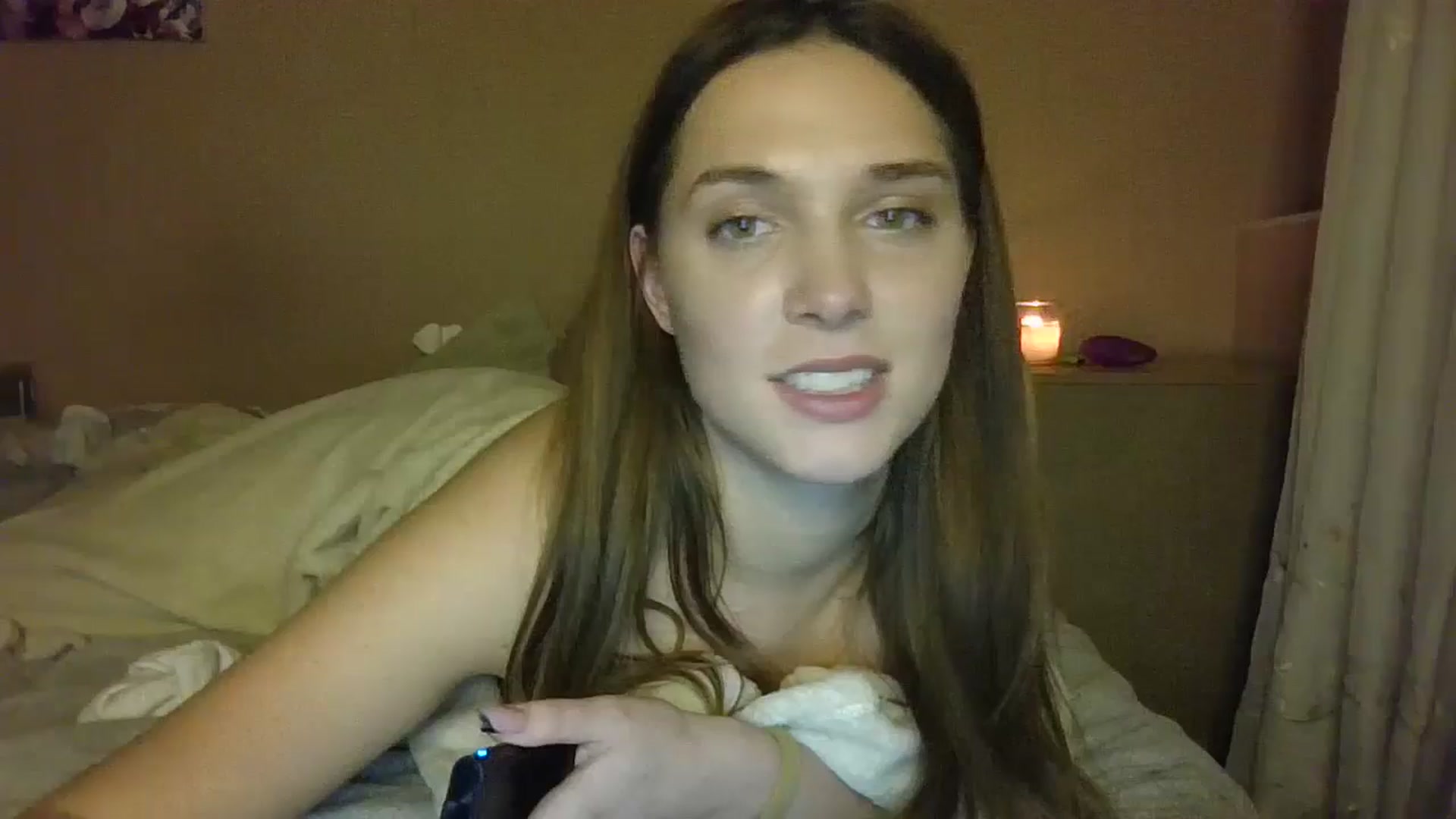 Gallery image thumbnail from HaleyReed's myfreecams stream on, 11/30/2024, 17:34 image 4 of 20