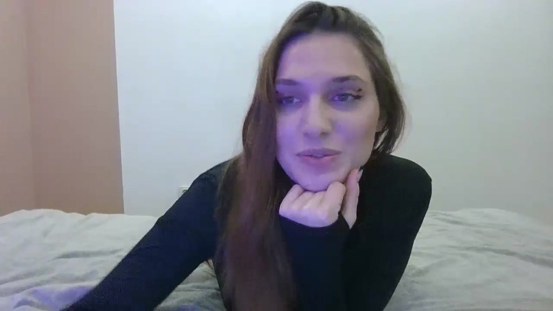 Gallery image thumbnail from HaleyReed's myfreecams stream on, 12/01/2024, 13:28 image 17 of 20