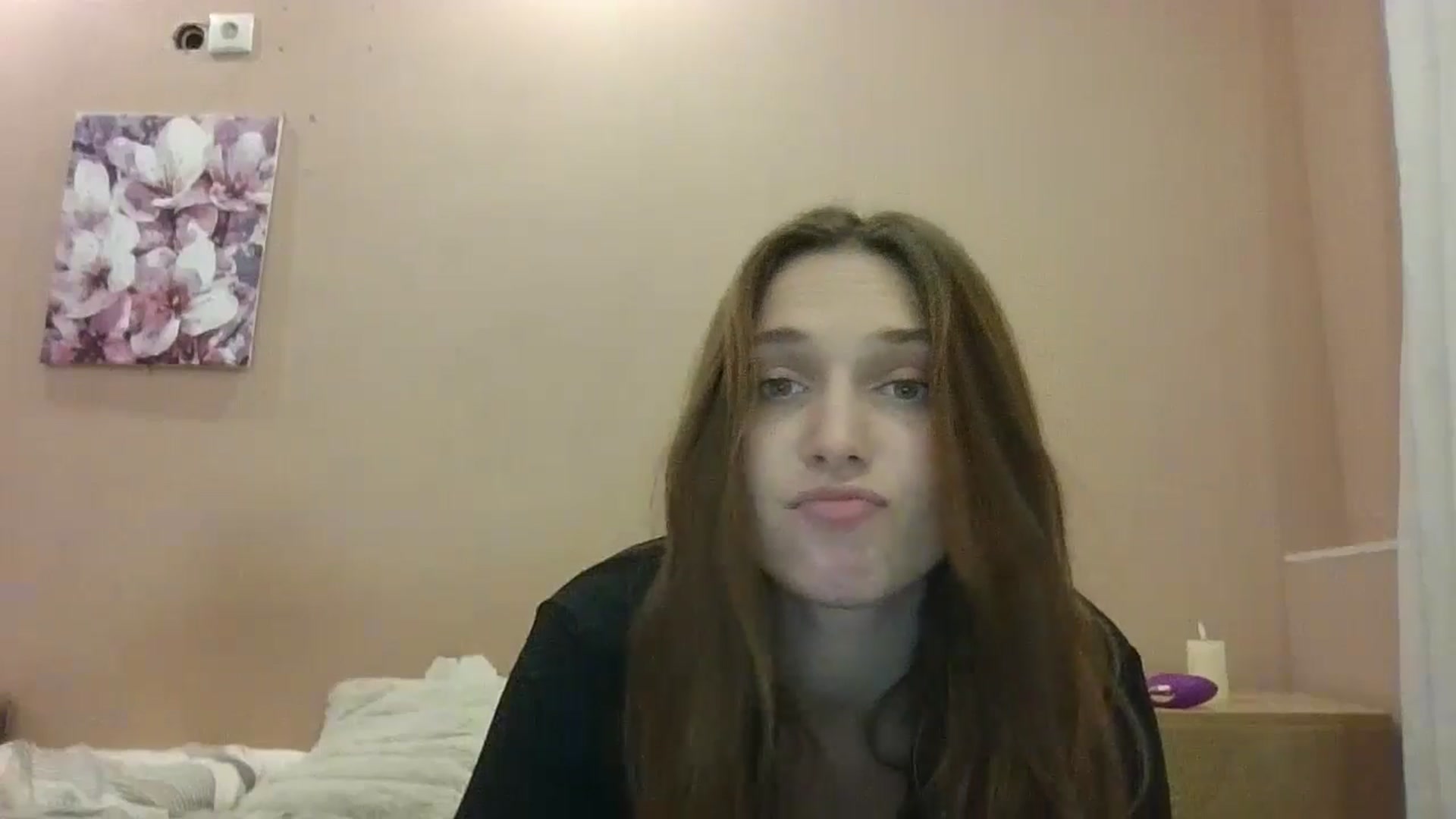 Gallery image thumbnail from HaleyReed's myfreecams stream on, 12/01/2024, 15:10 image 3 of 20