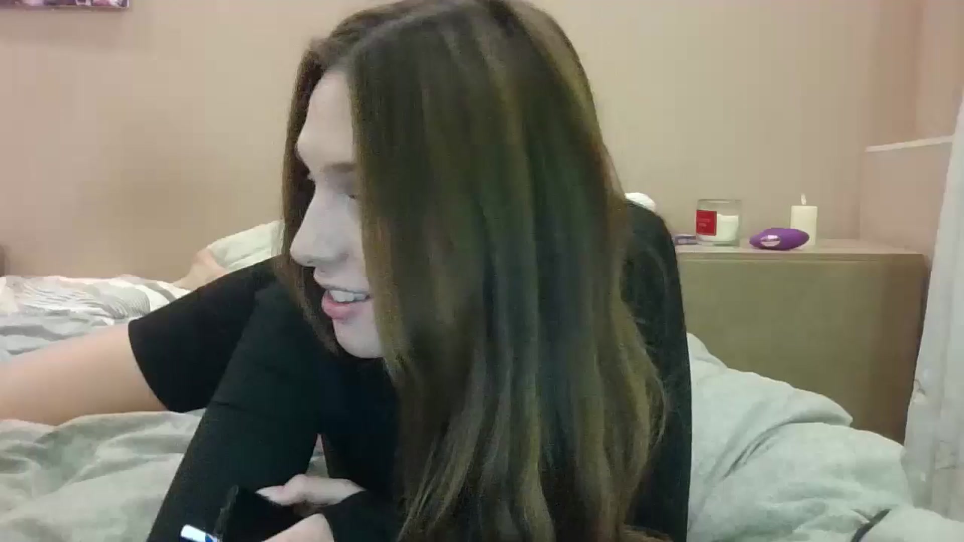 Gallery image thumbnail from HaleyReed's myfreecams stream on, 12/01/2024, 15:10 image 1 of 20