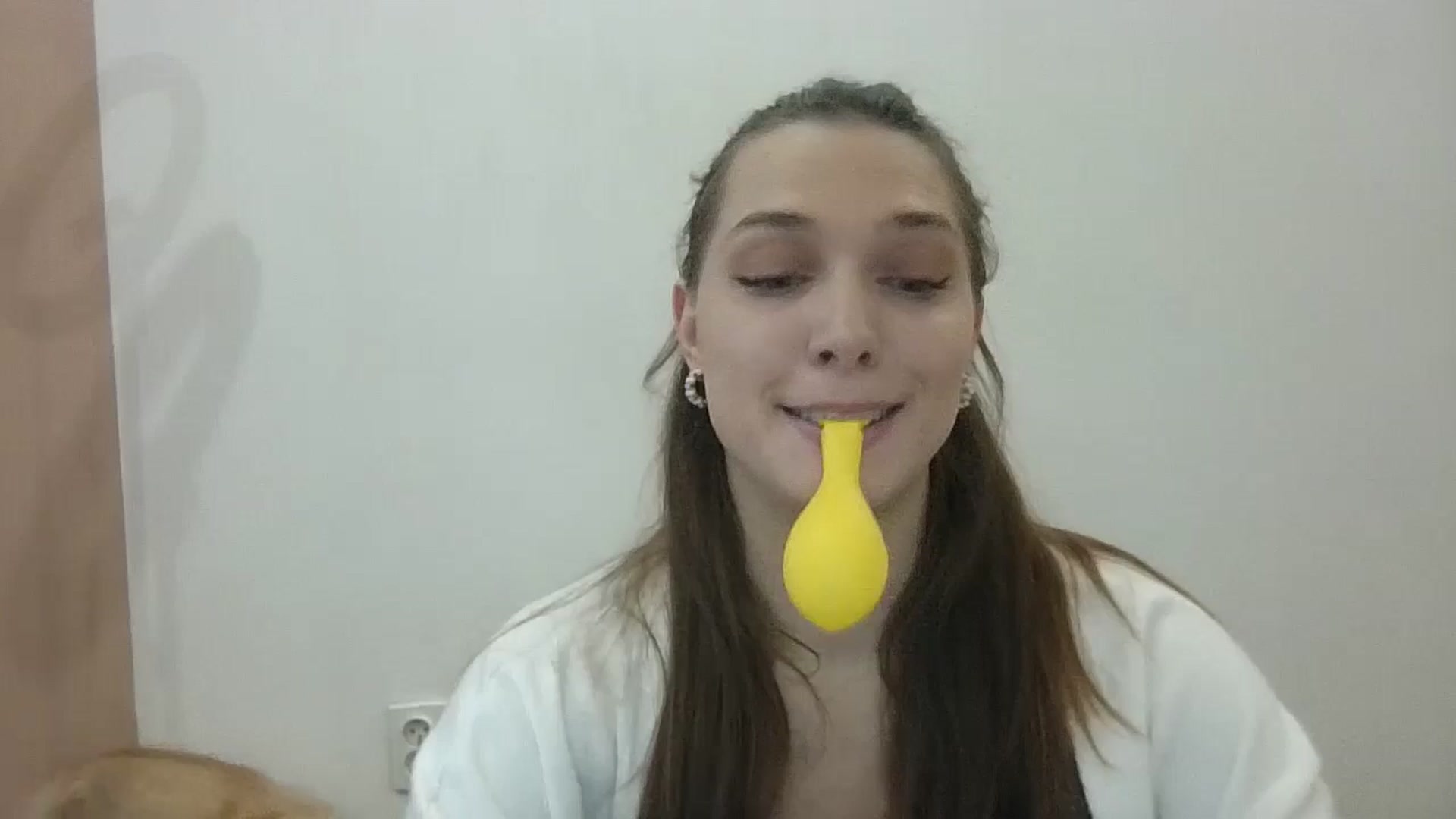 Gallery image thumbnail from HaleyReed's myfreecams stream on, 12/04/2024, 11:42 image 3 of 20