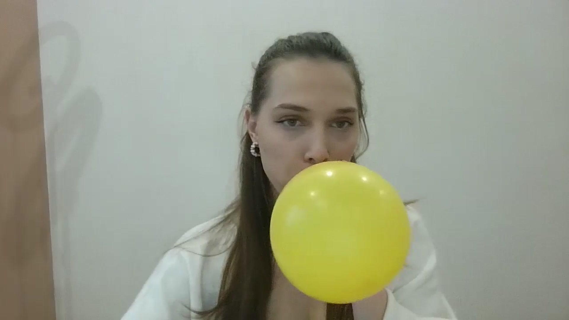 Gallery image thumbnail from HaleyReed's myfreecams stream on, 12/04/2024, 11:42 image 2 of 20