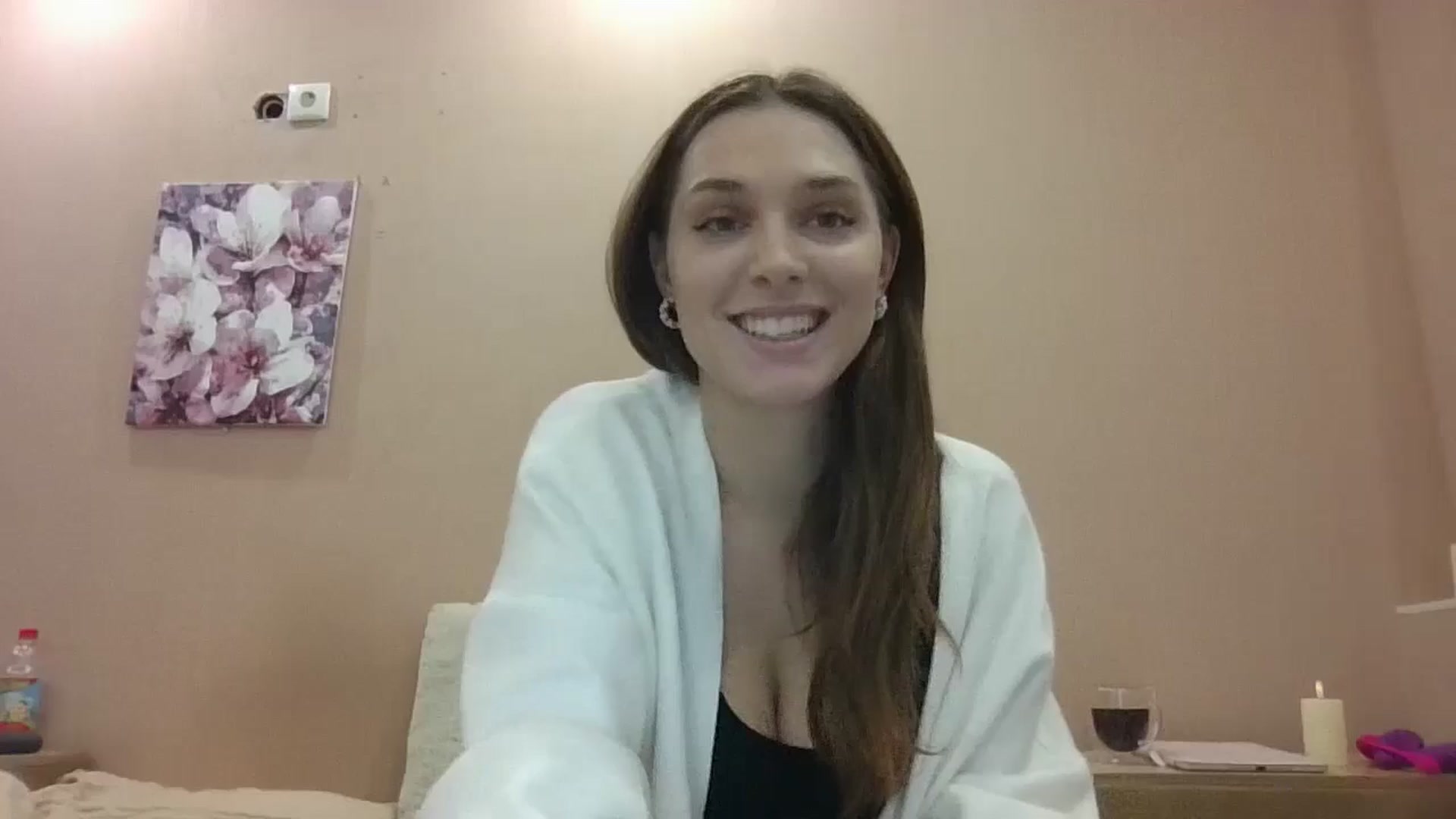 Gallery image thumbnail from HaleyReed's myfreecams stream on, 12/04/2024, 12:35 image 8 of 20