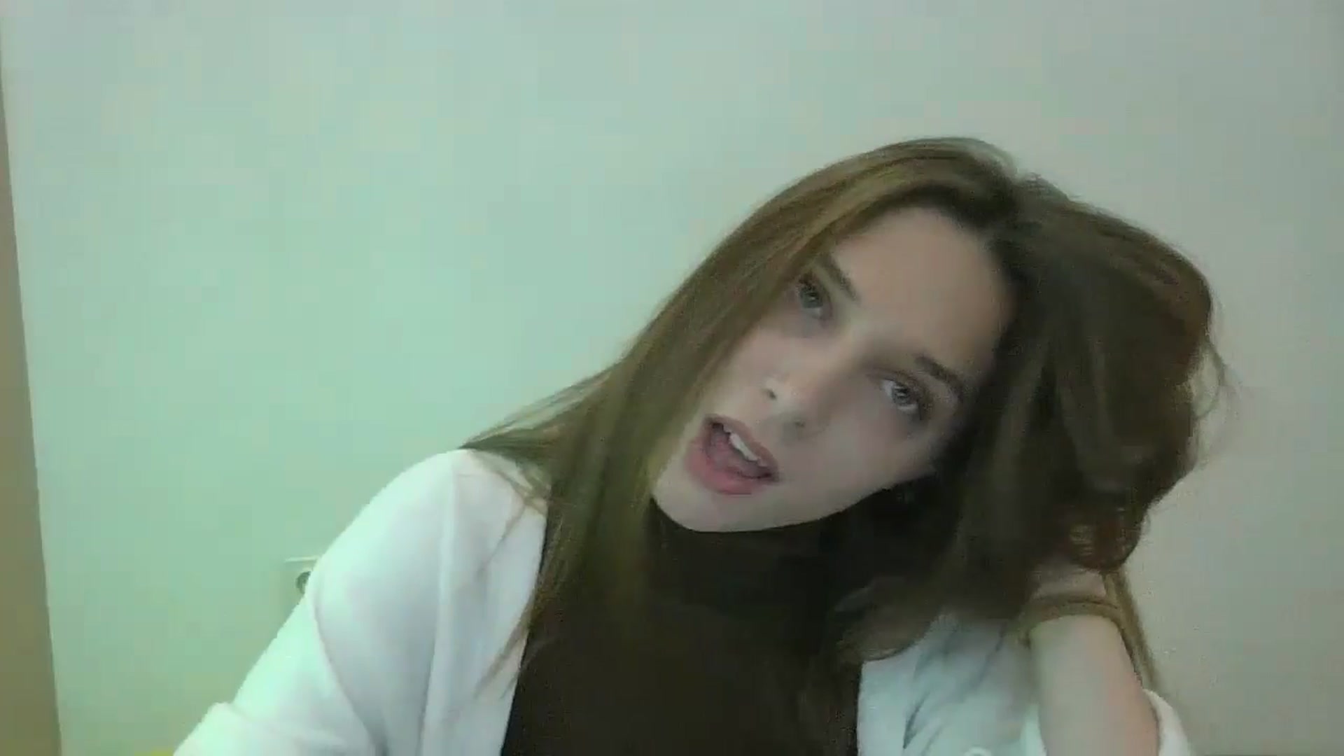 Gallery image thumbnail from HaleyReed's myfreecams stream on, 12/05/2024, 13:24 image 4 of 20