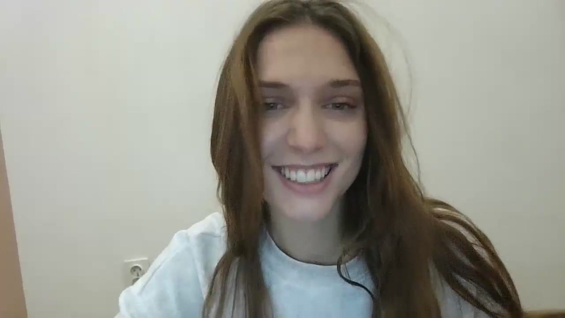 Gallery image thumbnail from HaleyReed's myfreecams stream on, 12/06/2024, 13:10 image 12 of 20