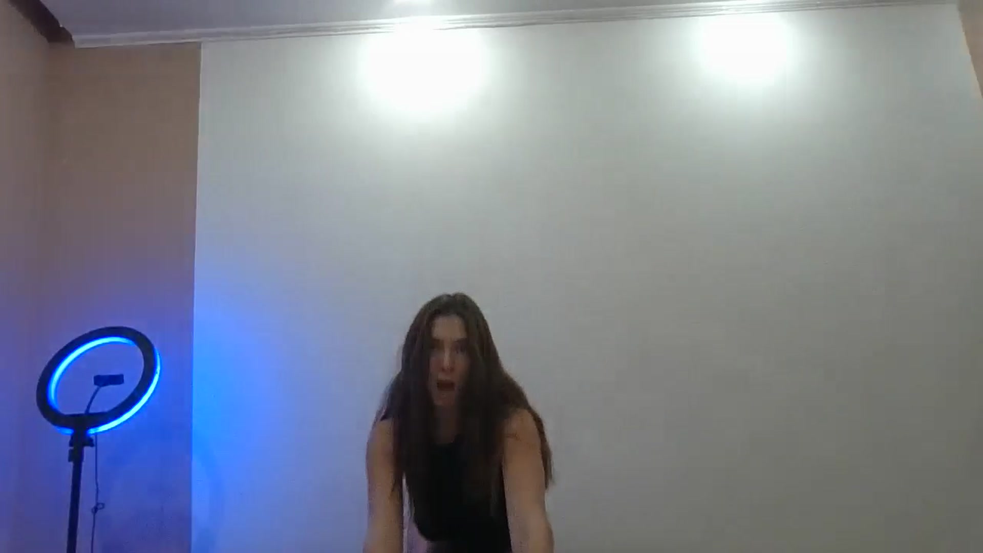 Gallery image thumbnail from HaleyReed's myfreecams stream on, 12/06/2024, 13:46 image 10 of 20