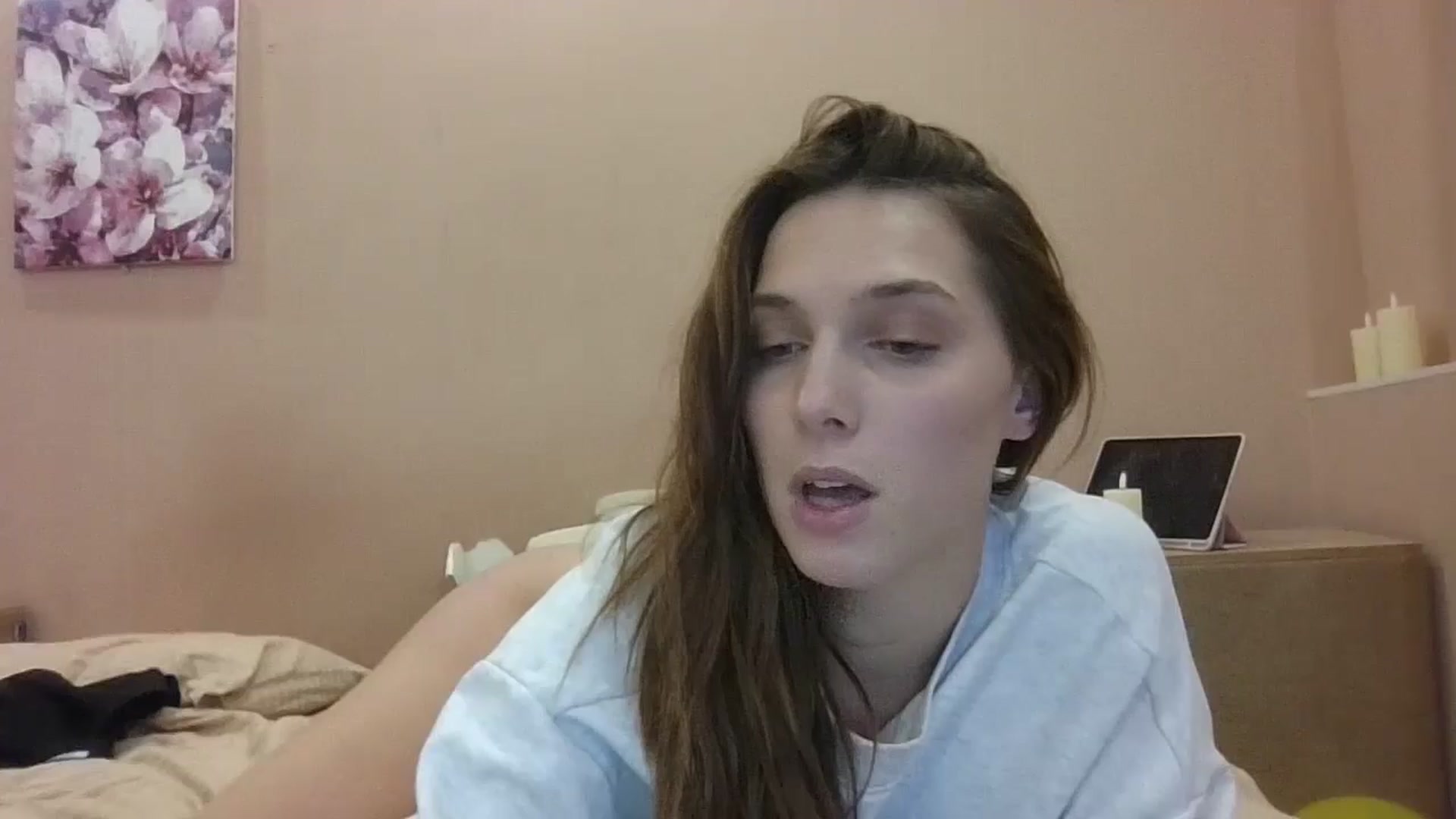 Gallery image thumbnail from HaleyReed's myfreecams stream on, 12/06/2024, 15:33 image 13 of 20