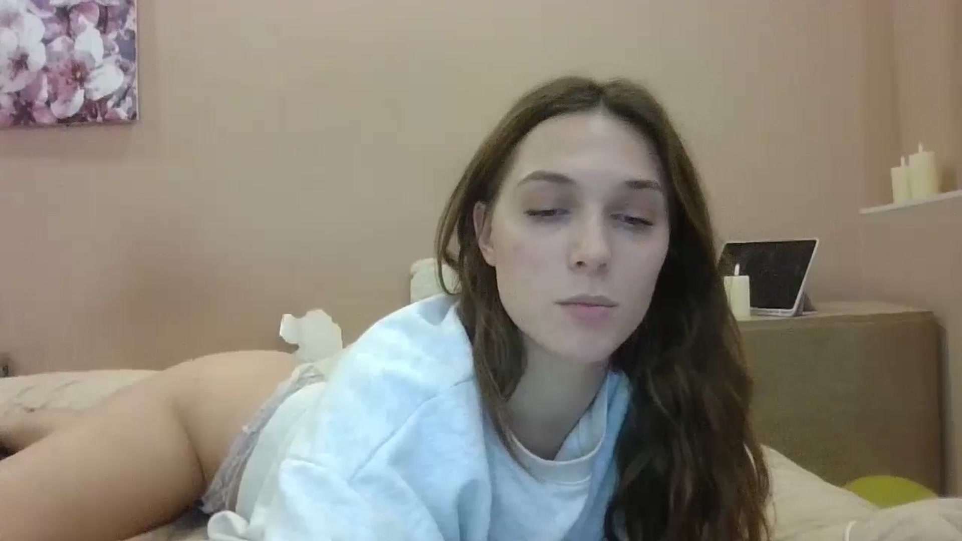 Gallery image thumbnail from HaleyReed's myfreecams stream on, 12/06/2024, 16:01 image 16 of 20