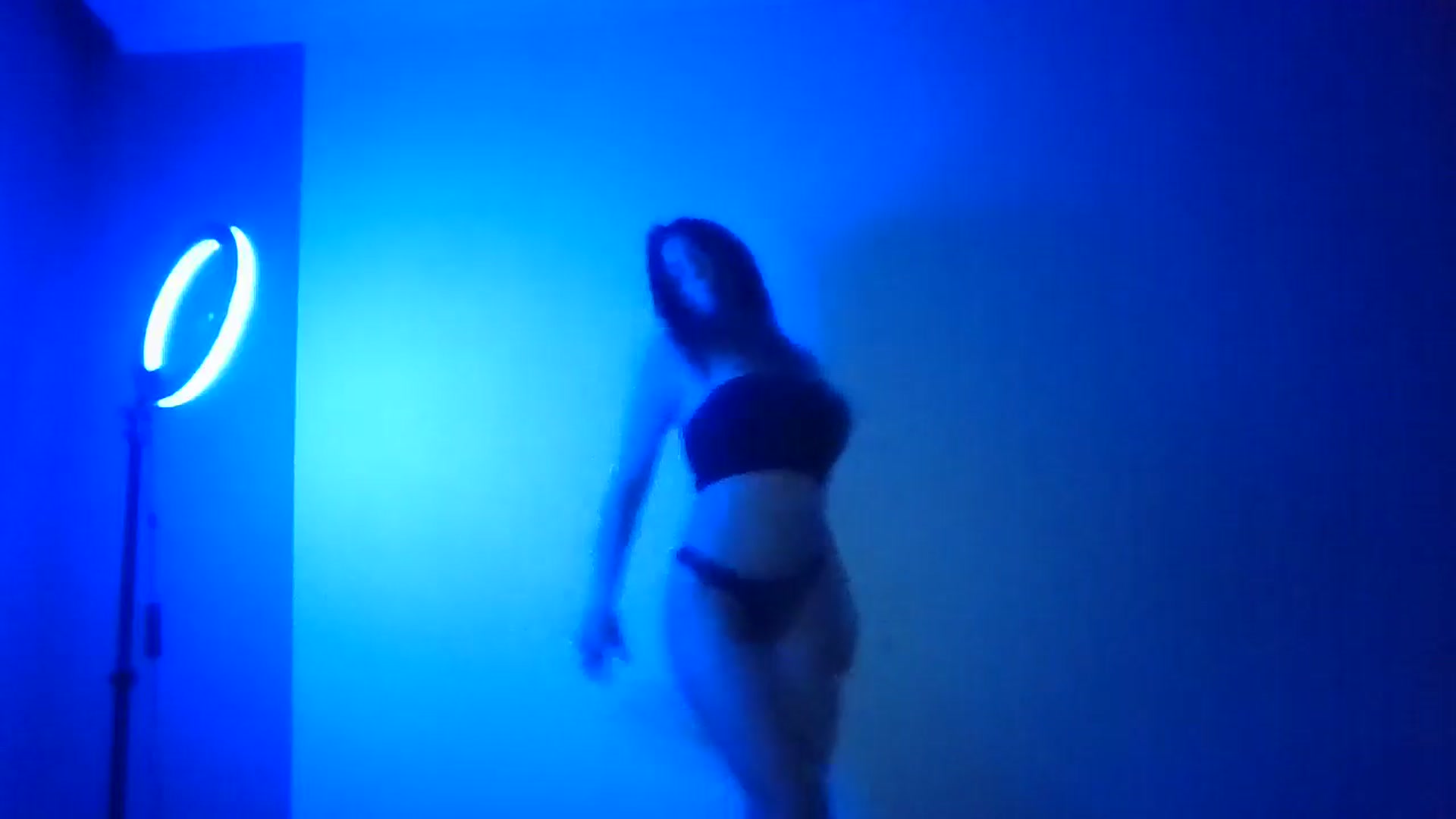 Gallery image thumbnail from HaleyReed's myfreecams stream on, 12/09/2024, 13:30 image 17 of 20