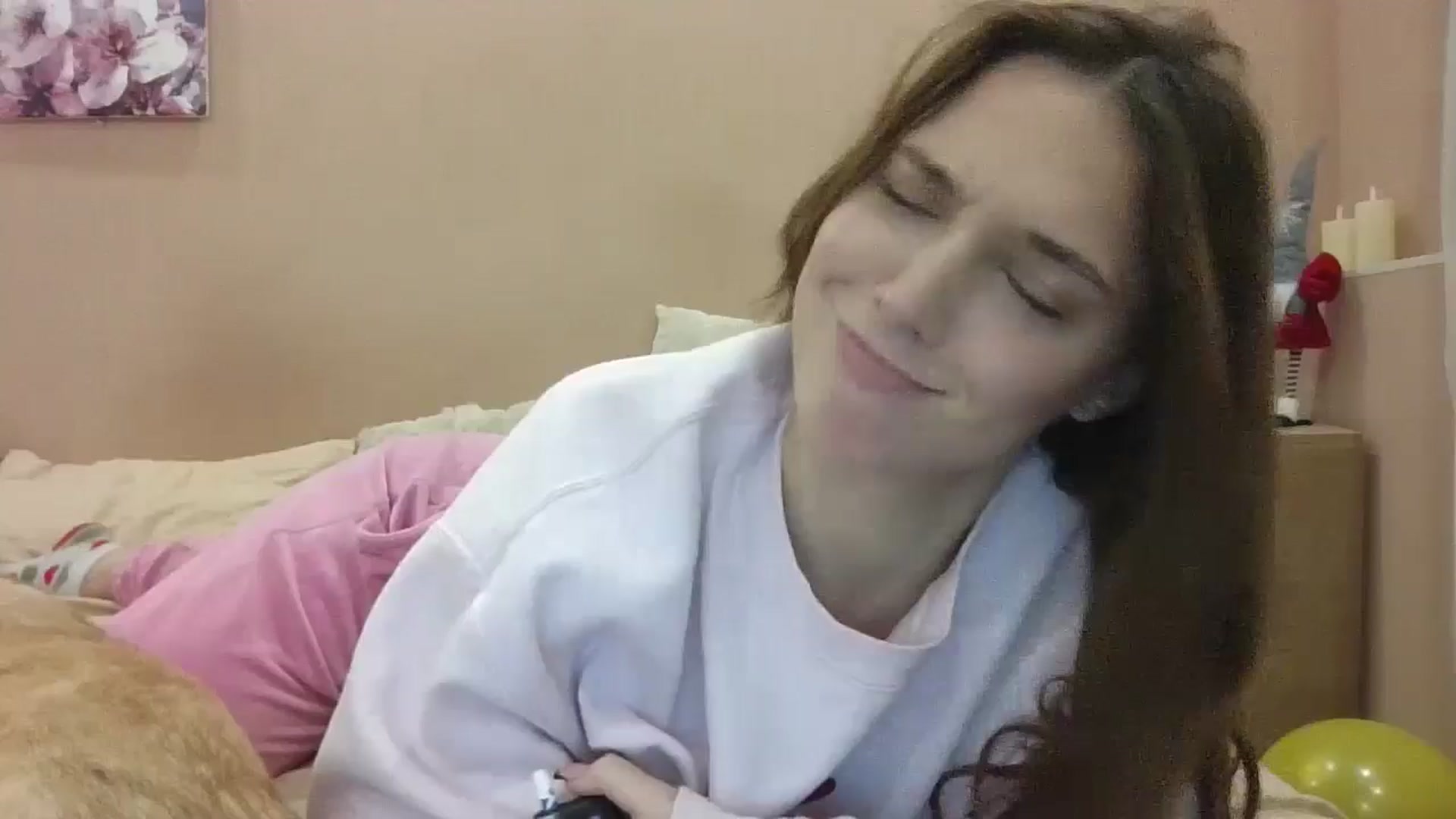 Gallery image thumbnail from HaleyReed's myfreecams stream on, 12/09/2024, 15:13 image 1 of 20