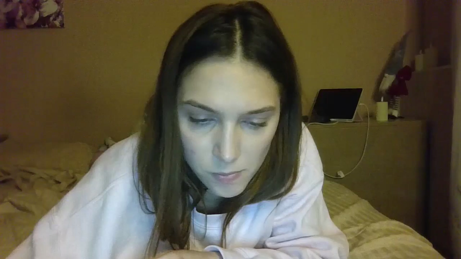Gallery image thumbnail from HaleyReed's myfreecams stream on, 12/09/2024, 16:43 image 9 of 20
