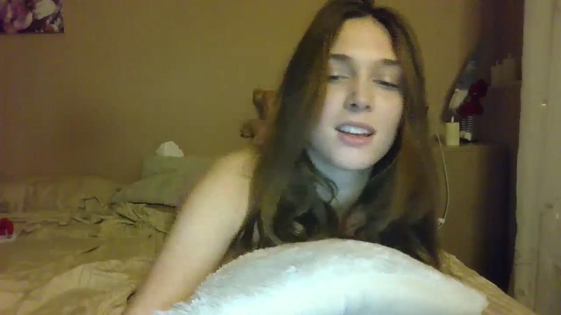 Gallery image thumbnail from HaleyReed's myfreecams stream on, 12/09/2024, 17:09 image 18 of 20