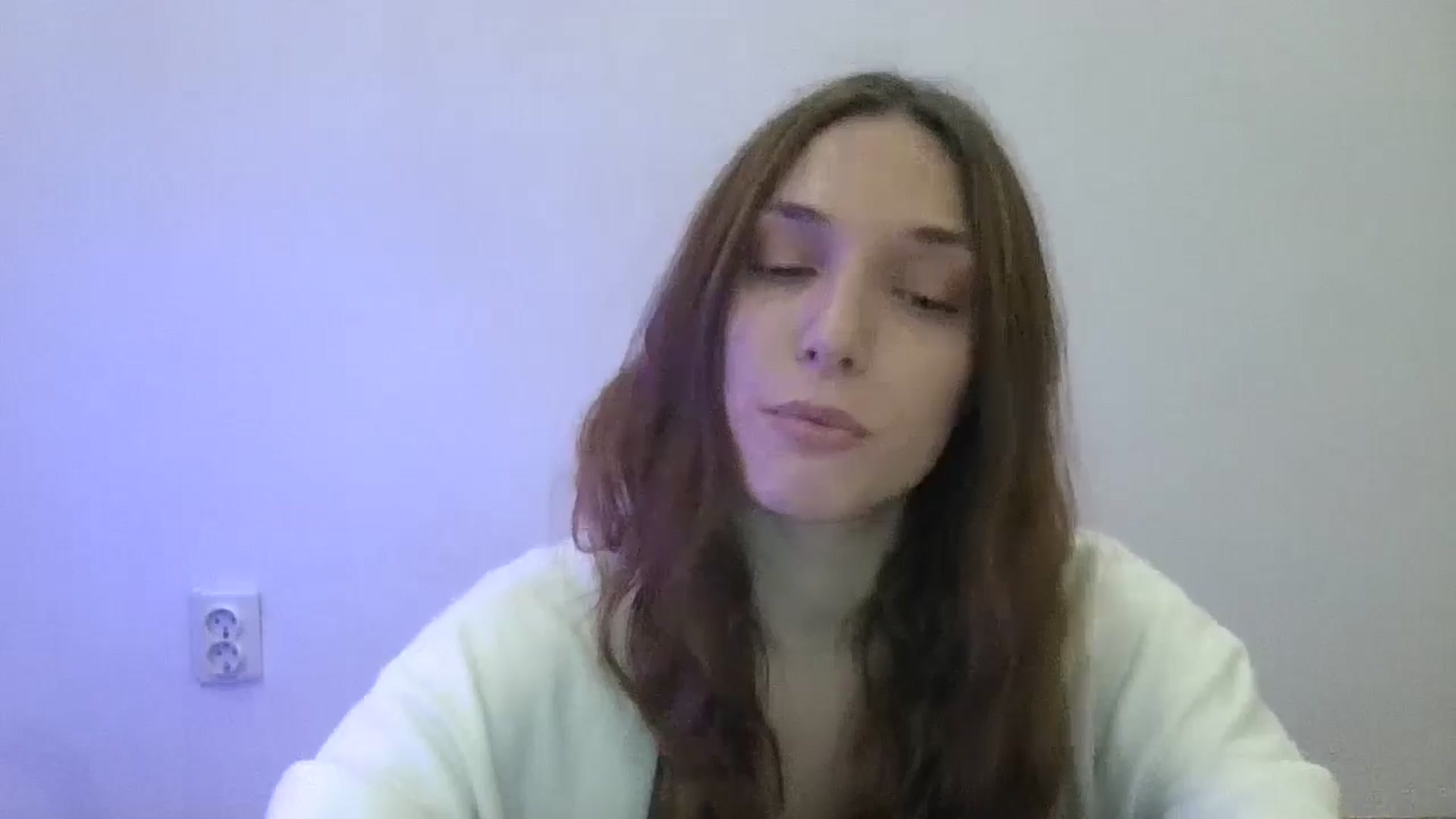 Gallery image thumbnail from HaleyReed's myfreecams stream on, 12/10/2024, 13:23 image 3 of 20