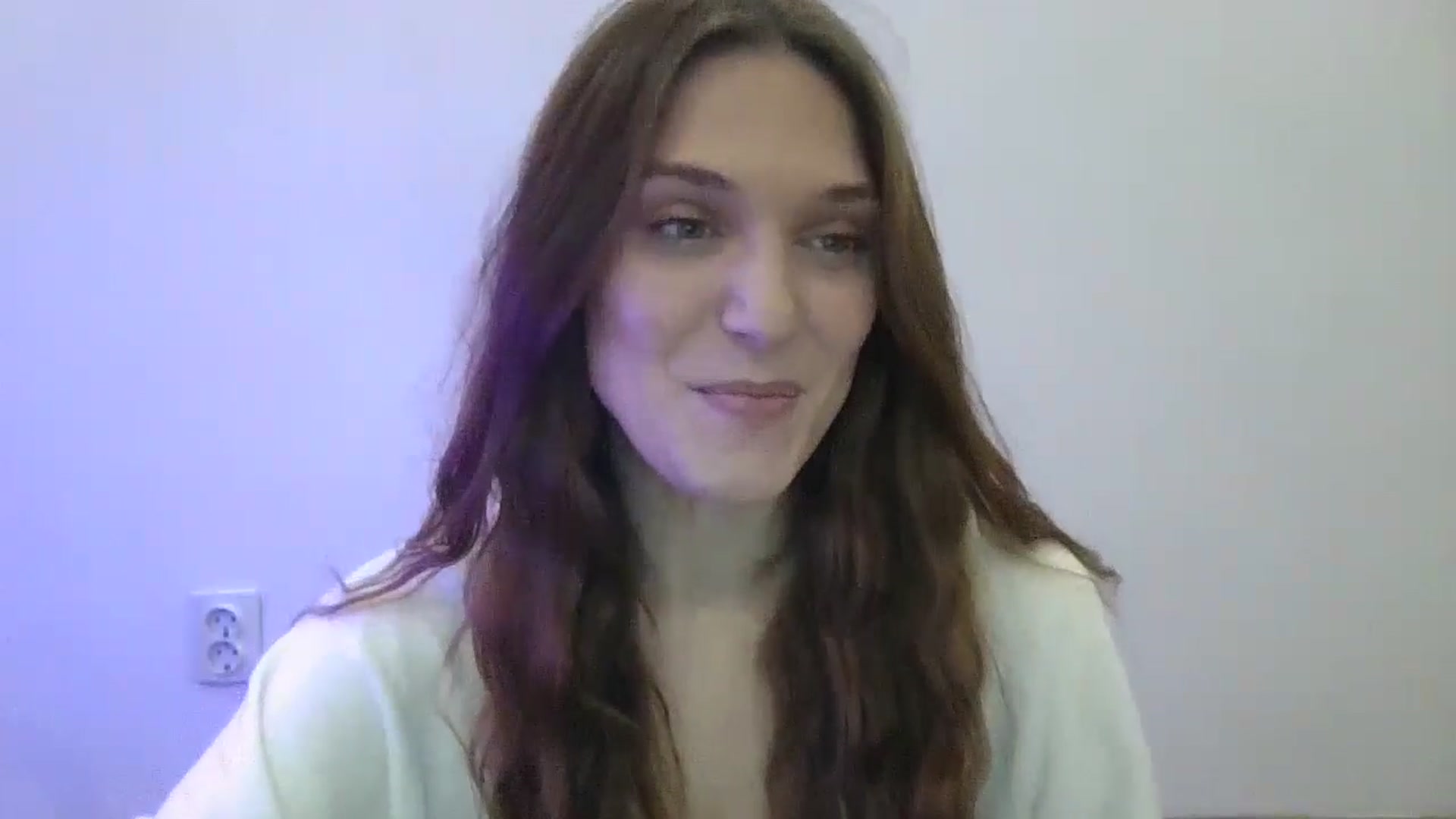 Gallery image thumbnail from HaleyReed's myfreecams stream on, 12/10/2024, 13:23 image 5 of 20