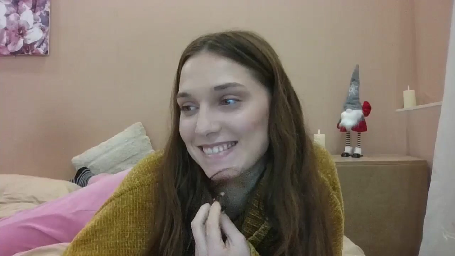 Gallery image thumbnail from HaleyReed's myfreecams stream on, 12/12/2024, 16:24 image 10 of 20