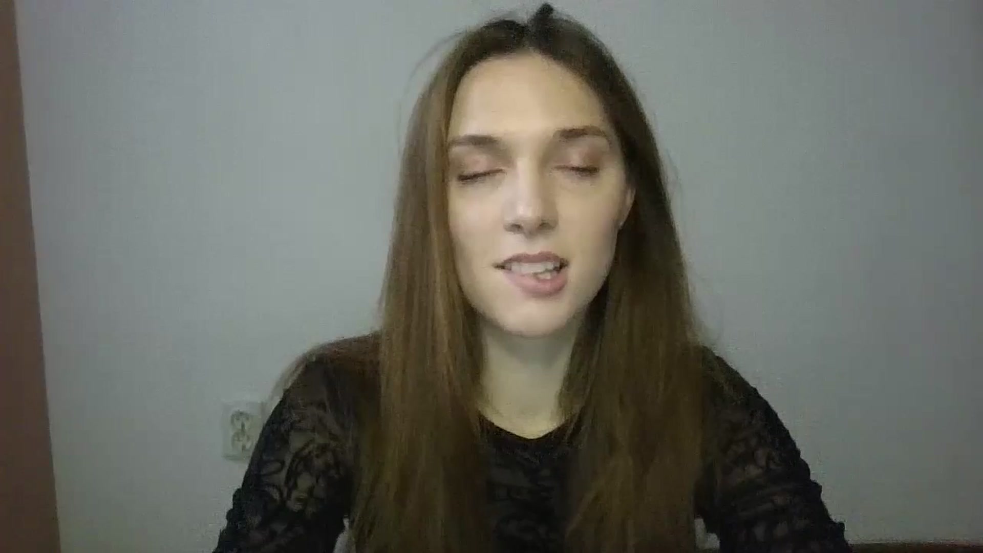 Gallery image thumbnail from HaleyReed's myfreecams stream on, 12/13/2024, 12:05 image 19 of 20