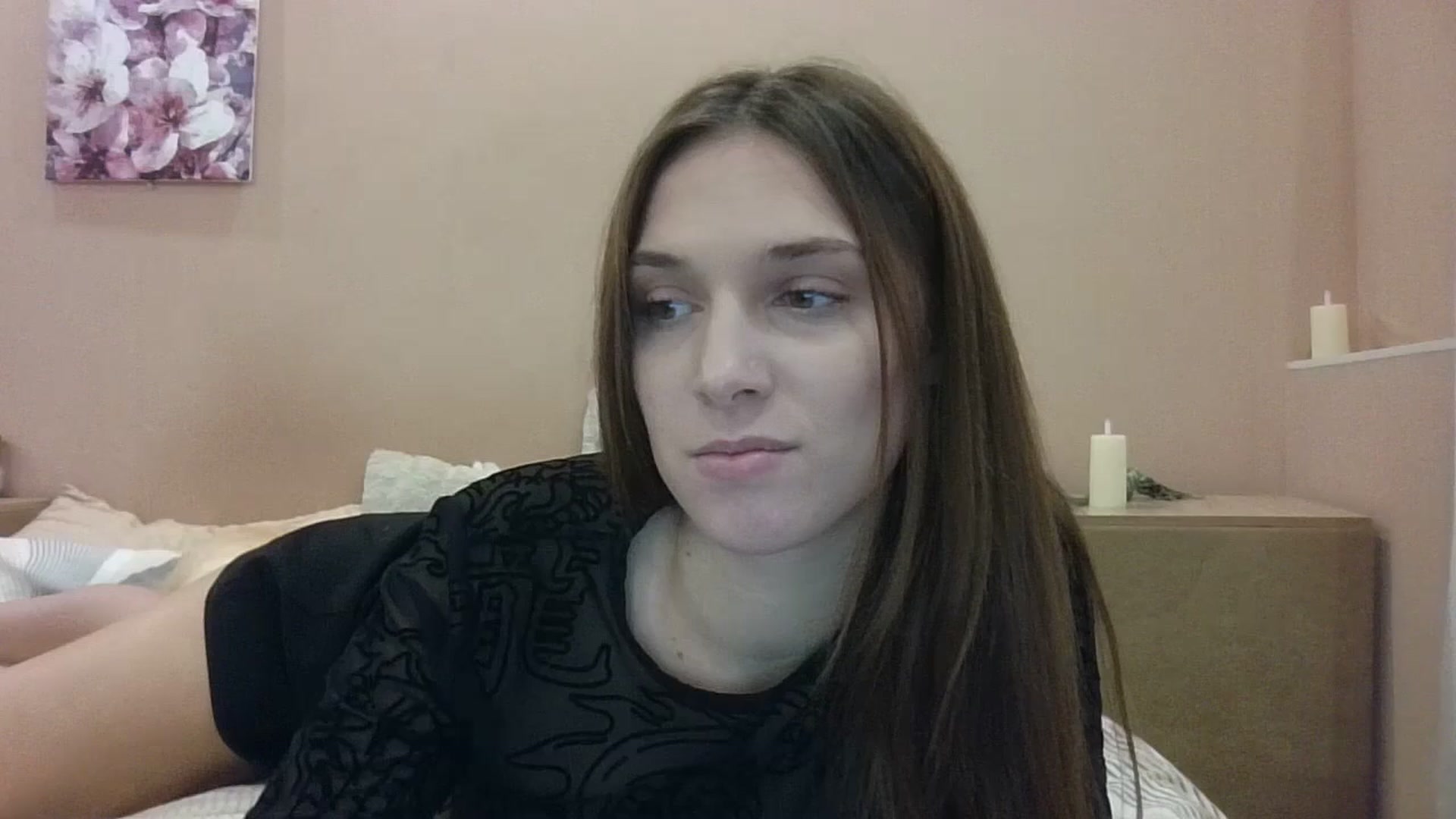 Gallery image thumbnail from HaleyReed's myfreecams stream on, 12/13/2024, 13:36 image 10 of 20