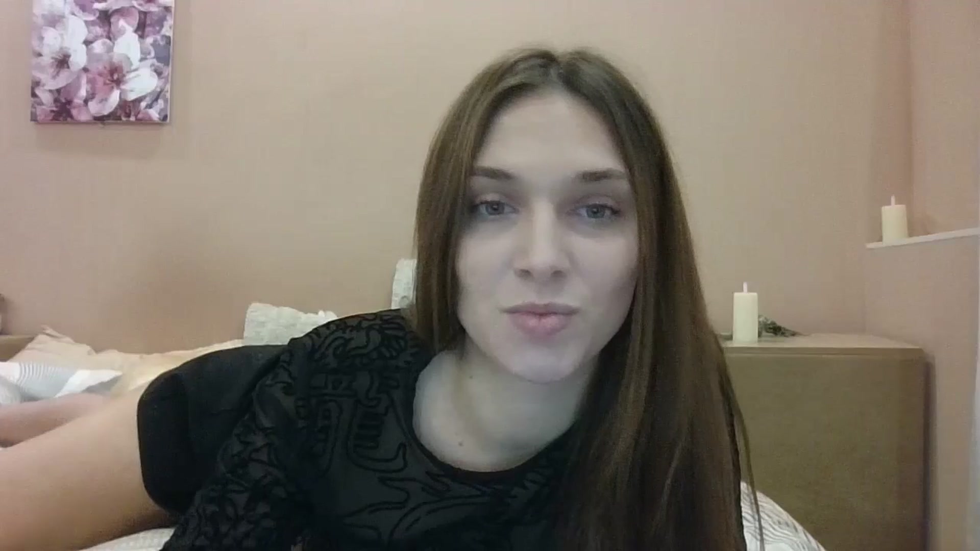 Gallery image thumbnail from HaleyReed's myfreecams stream on, 12/13/2024, 13:36 image 11 of 20