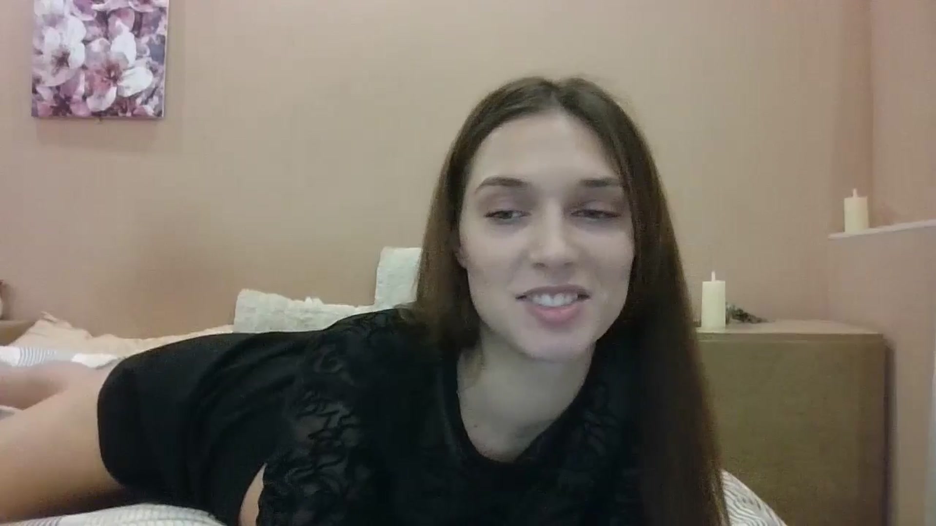 Gallery image thumbnail from HaleyReed's myfreecams stream on, 12/13/2024, 13:36 image 20 of 20