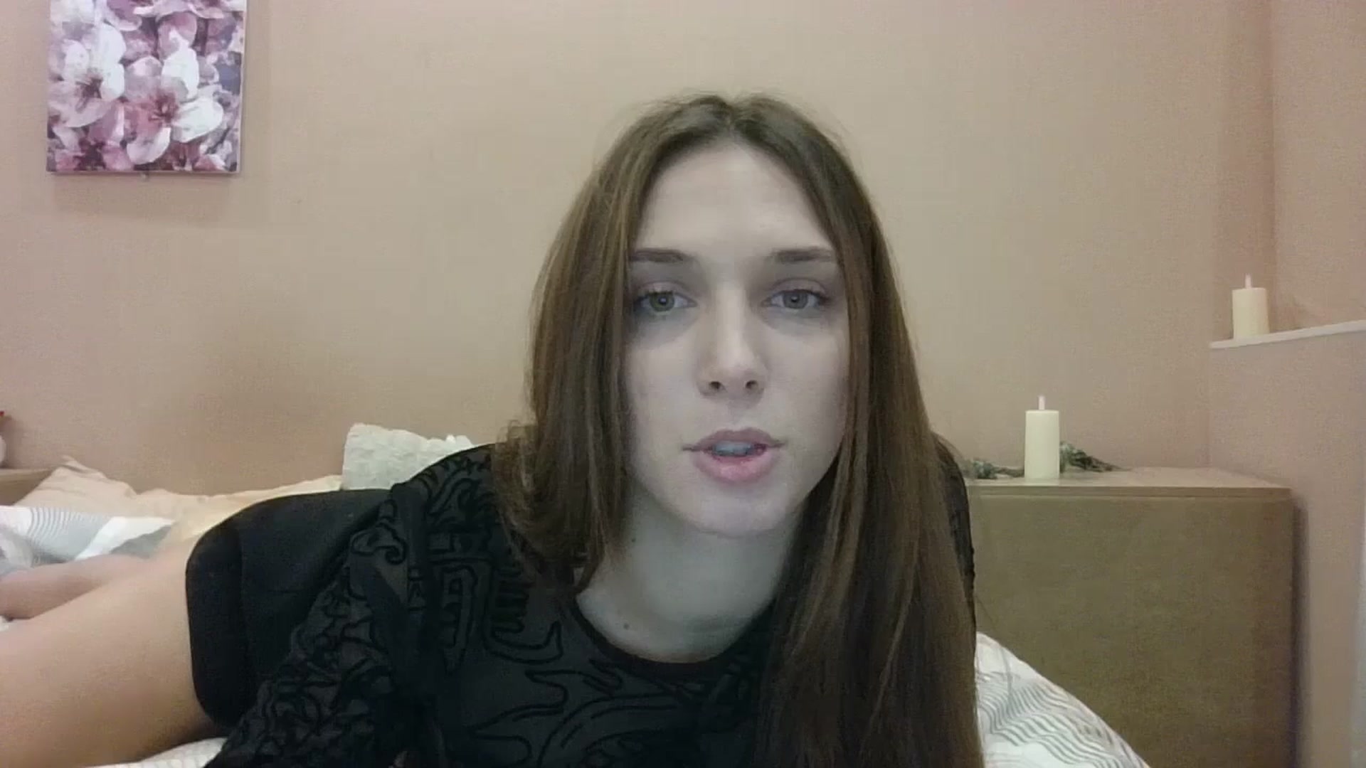 Gallery image thumbnail from HaleyReed's myfreecams stream on, 12/13/2024, 13:36 image 14 of 20