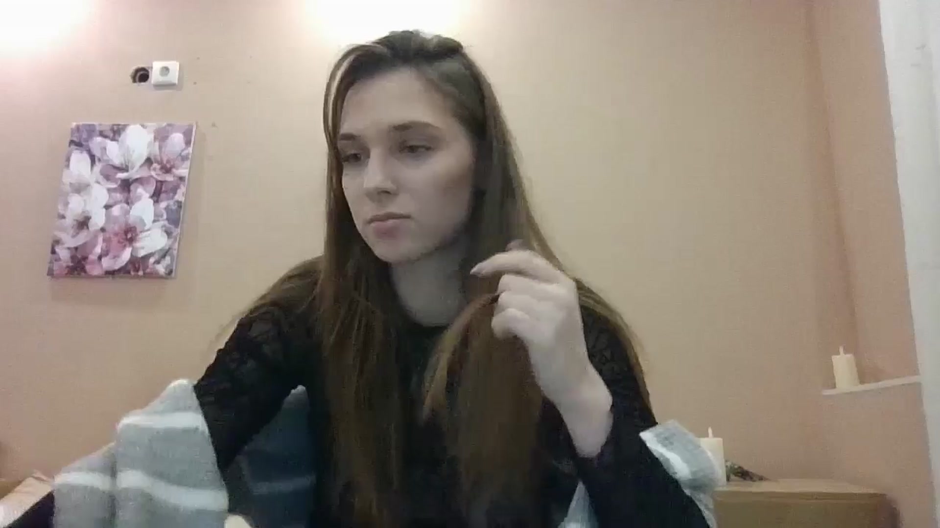 Gallery image thumbnail from HaleyReed's myfreecams stream on, 12/13/2024, 14:17 image 2 of 20