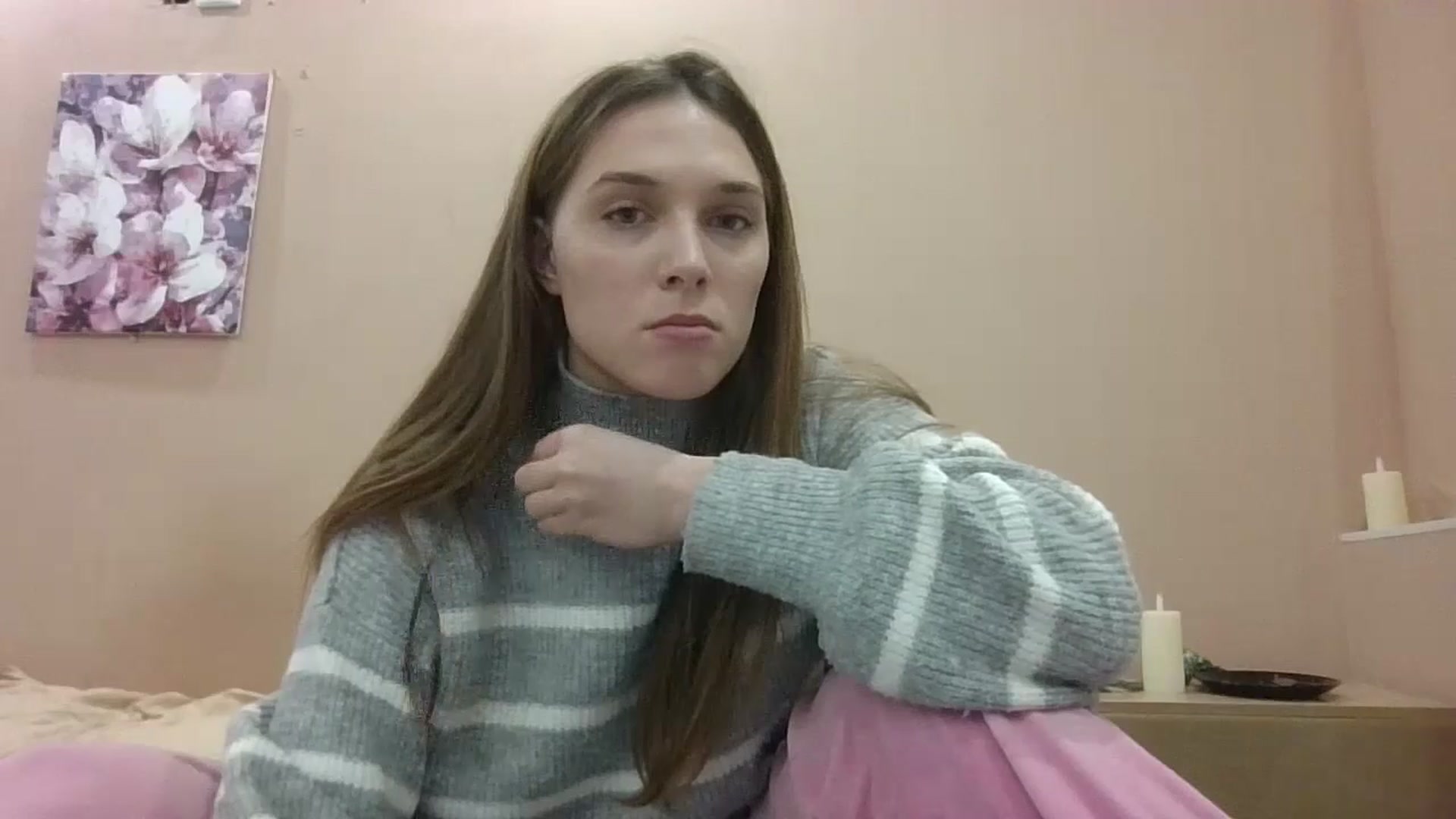 Gallery image thumbnail from HaleyReed's myfreecams stream on, 12/13/2024, 16:05 image 14 of 20