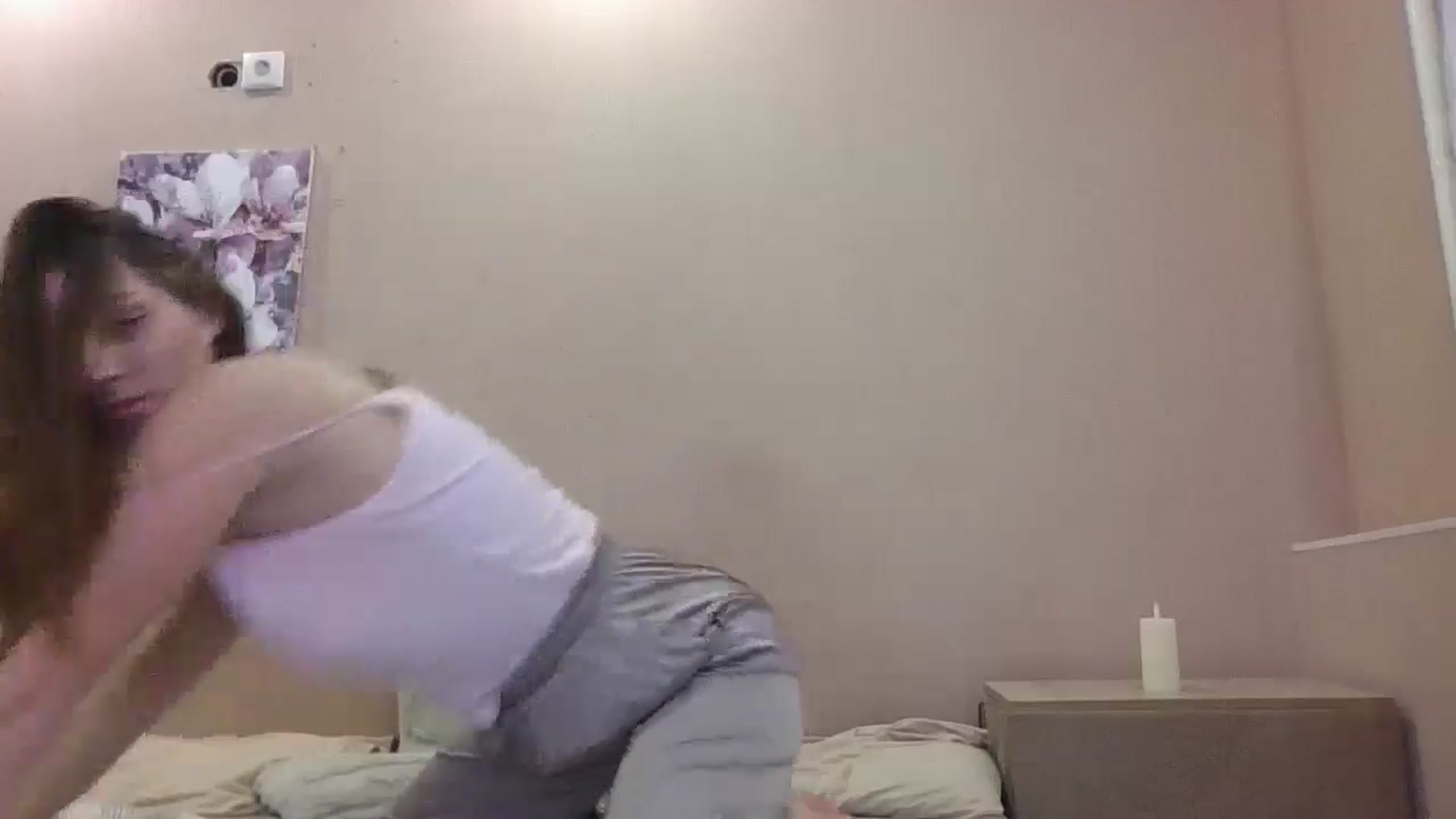Gallery image thumbnail from HaleyReed's myfreecams stream on, 12/16/2024, 14:39 image 10 of 20