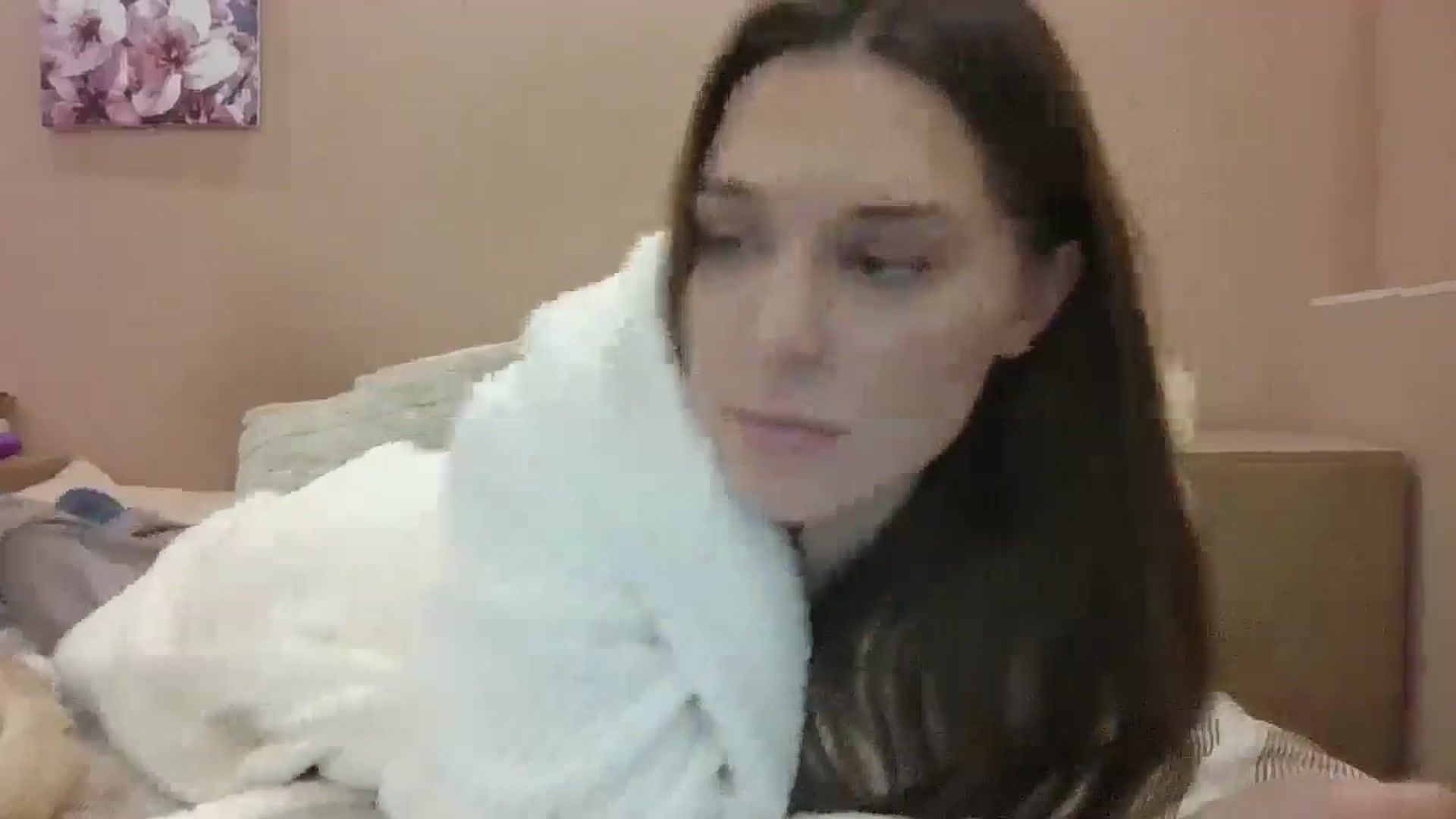Gallery image thumbnail from HaleyReed's myfreecams stream on, 12/16/2024, 16:49 image 4 of 20