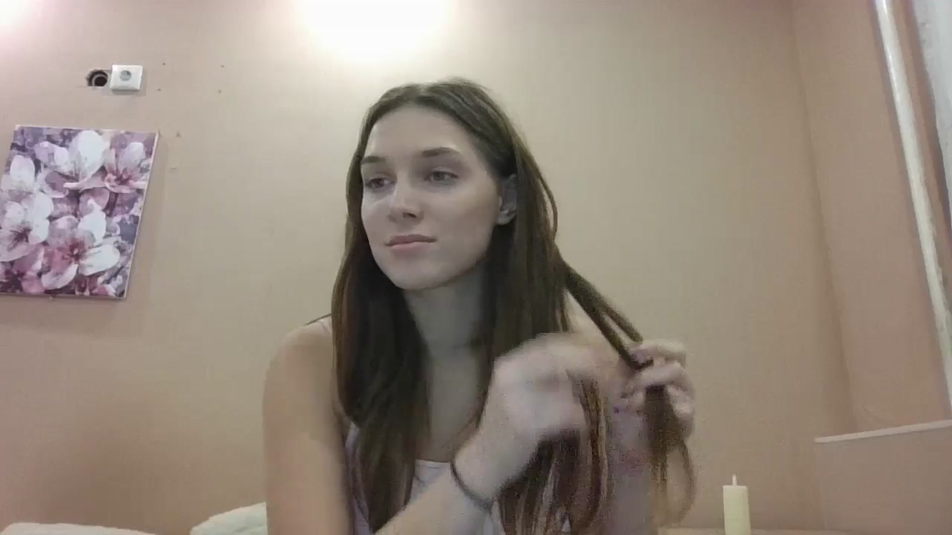 Gallery image thumbnail from HaleyReed's myfreecams stream on, 12/16/2024, 18:21 image 8 of 20
