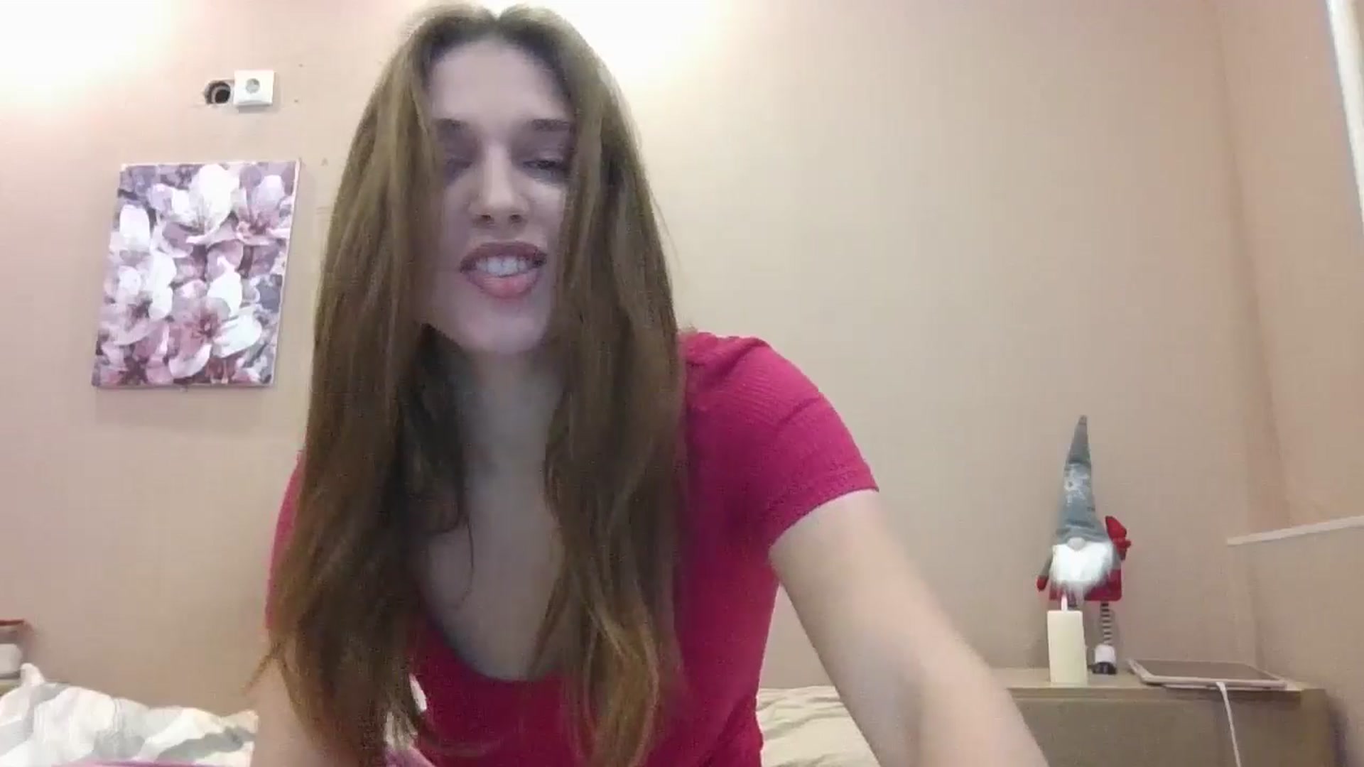 Gallery image thumbnail from HaleyReed's myfreecams stream on, 12/18/2024, 13:05 image 12 of 20