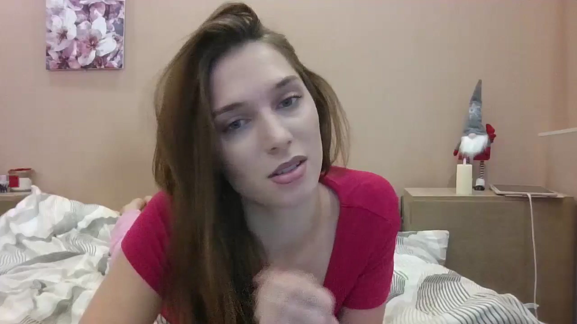 Gallery image thumbnail from HaleyReed's myfreecams stream on, 12/18/2024, 13:05 image 9 of 20