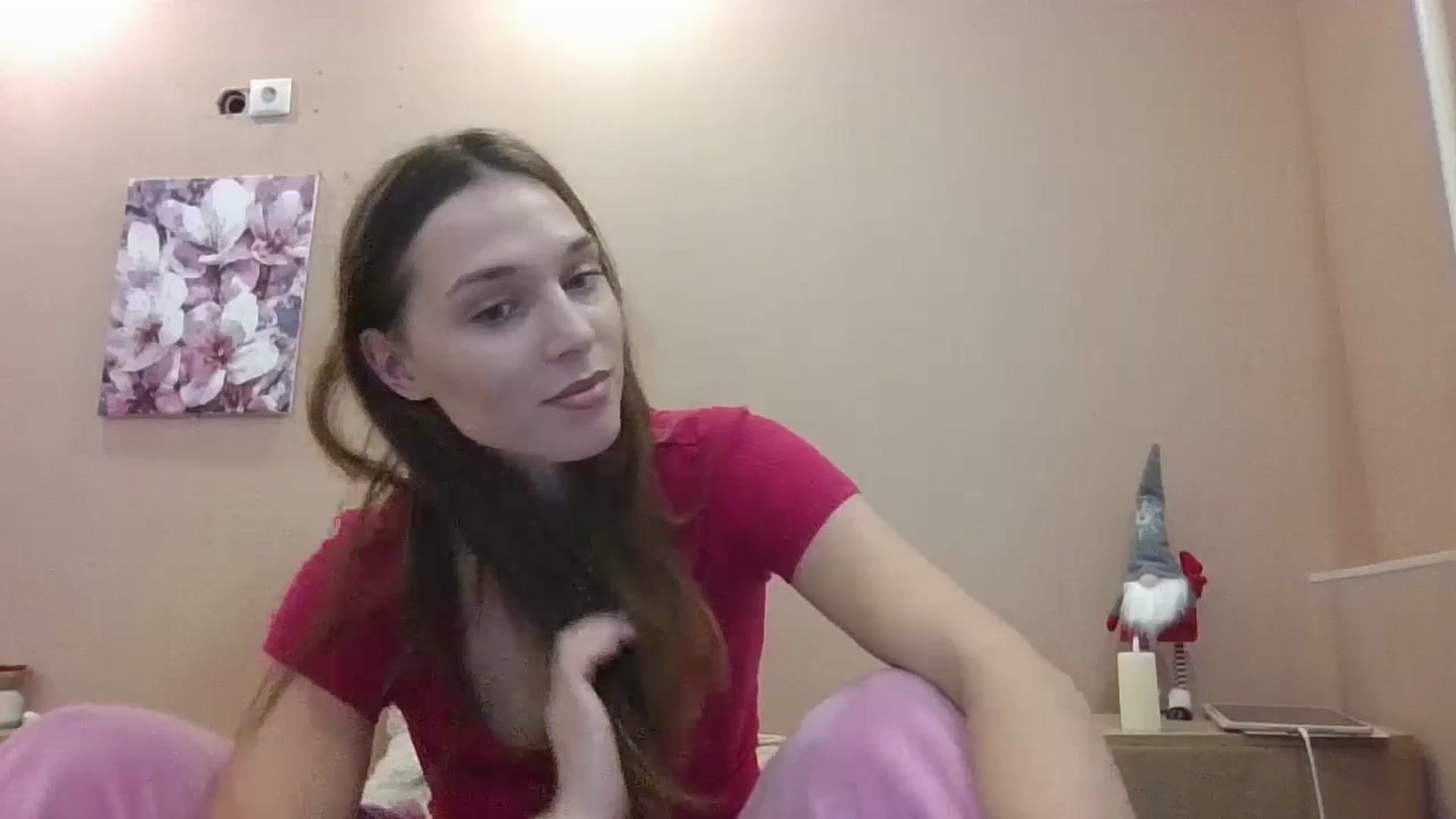 Gallery image thumbnail from HaleyReed's myfreecams stream on, 12/18/2024, 13:05 image 16 of 20