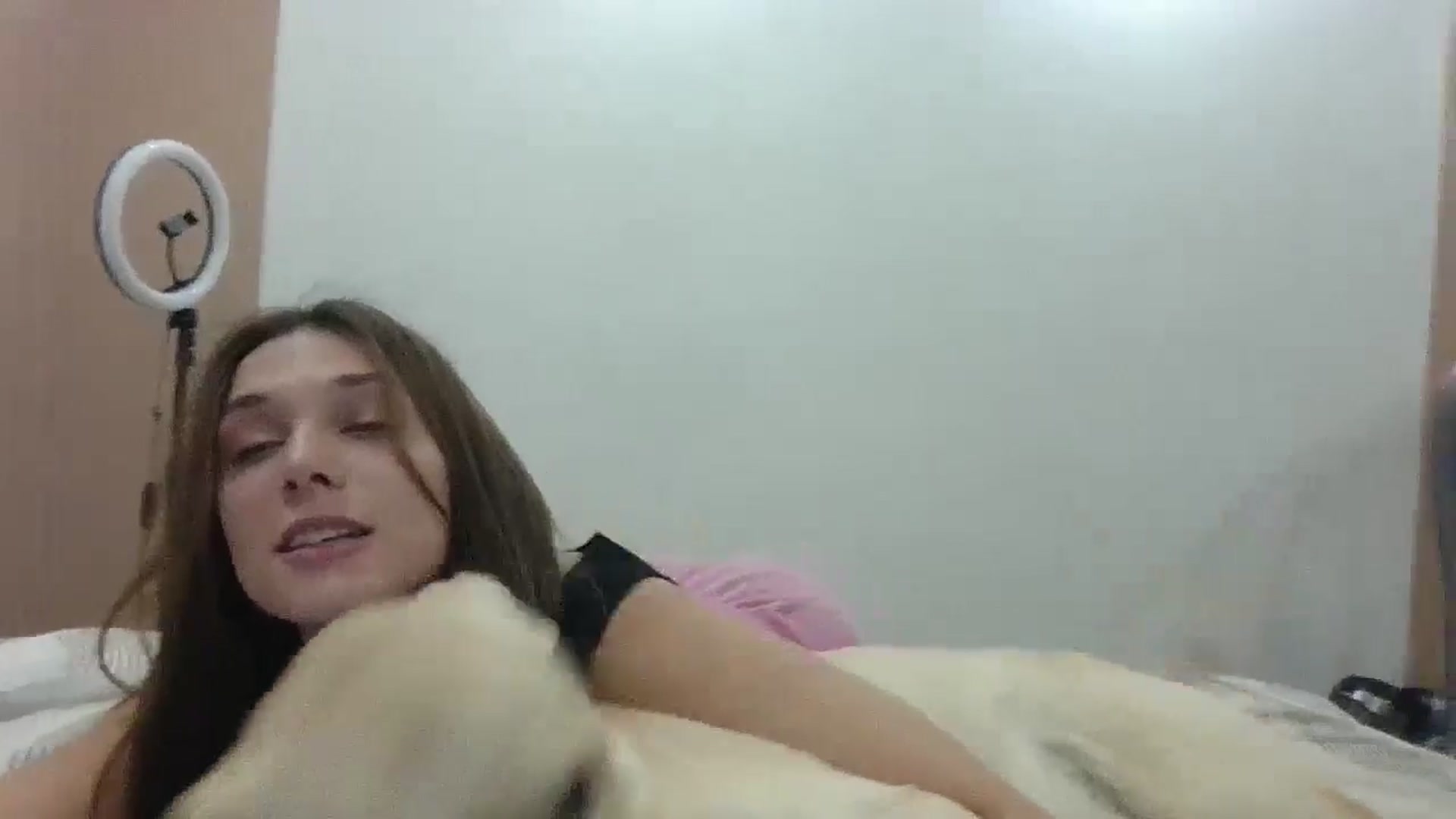 Gallery image thumbnail from HaleyReed's myfreecams stream on, 12/18/2024, 17:21 image 11 of 20