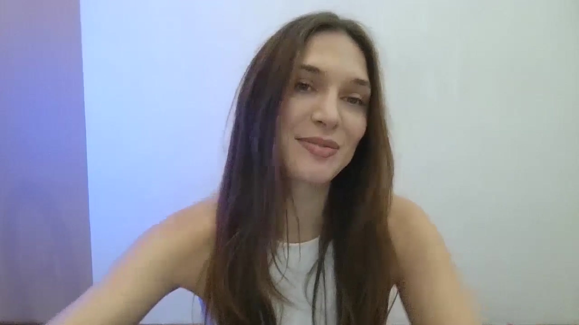 Gallery image thumbnail from HaleyReed's myfreecams stream on, 12/19/2024, 14:01 image 13 of 20