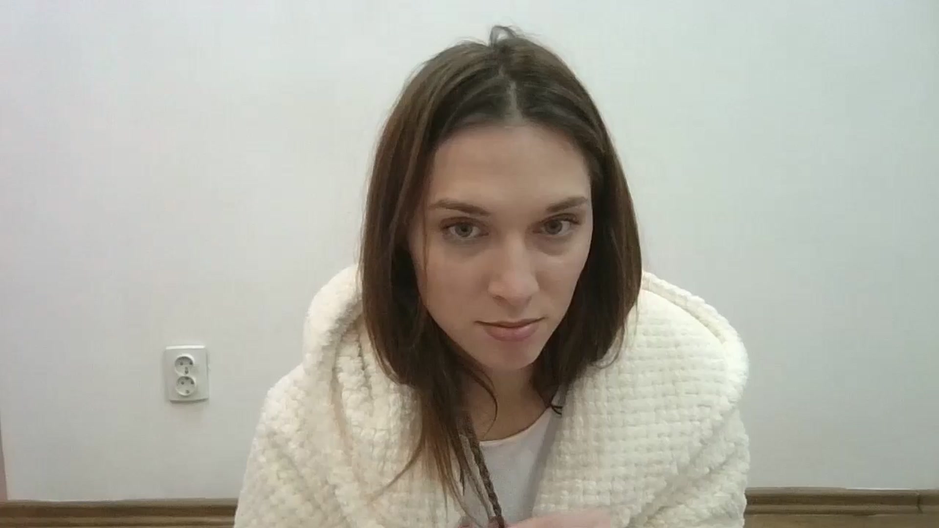 Gallery image thumbnail from HaleyReed's myfreecams stream on, 12/19/2024, 15:17 image 9 of 20