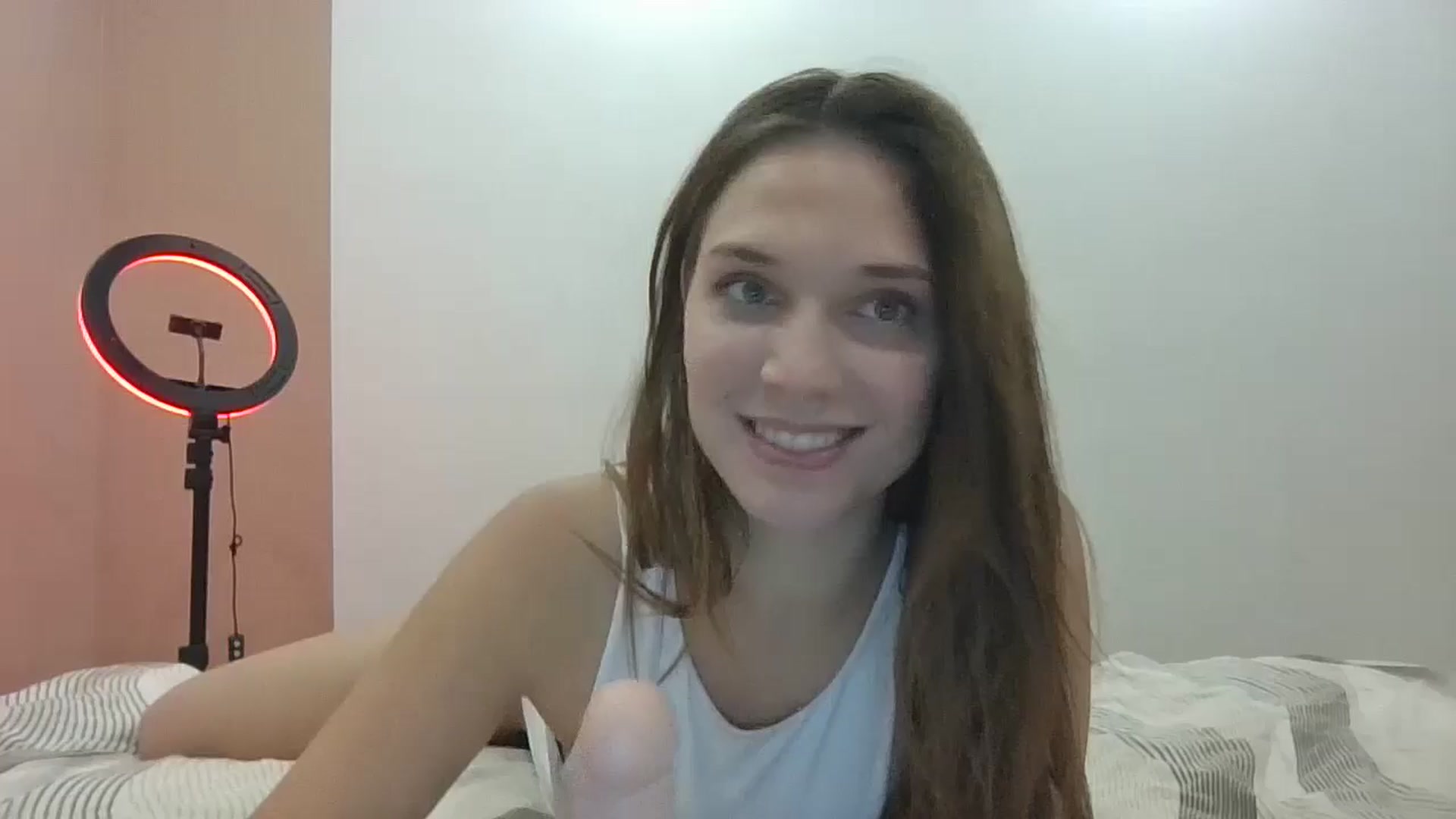 Gallery image thumbnail from HaleyReed's myfreecams stream on, 12/19/2024, 17:42 image 7 of 20