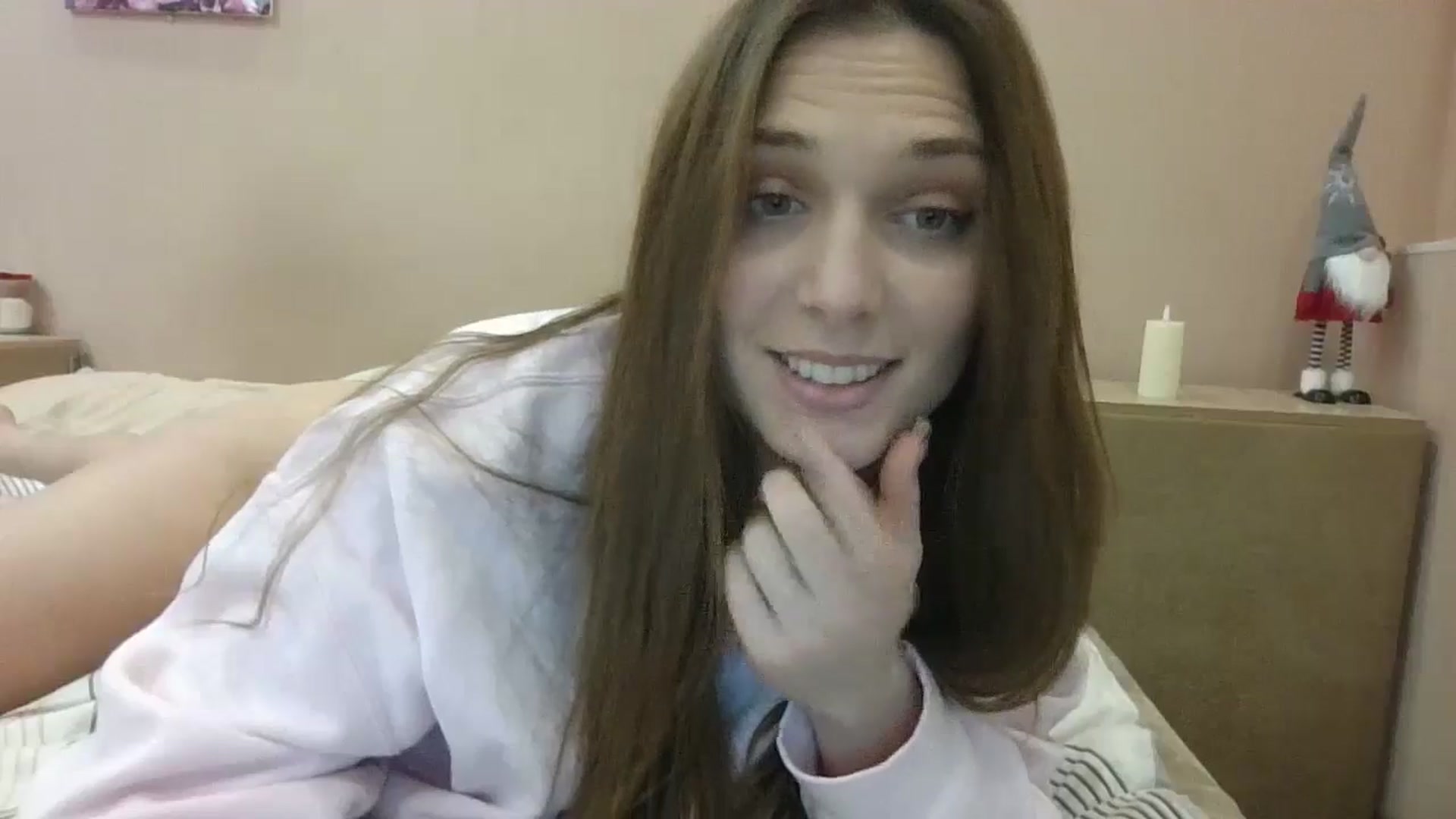 Gallery image thumbnail from HaleyReed's myfreecams stream on, 12/20/2024, 16:02 image 9 of 20