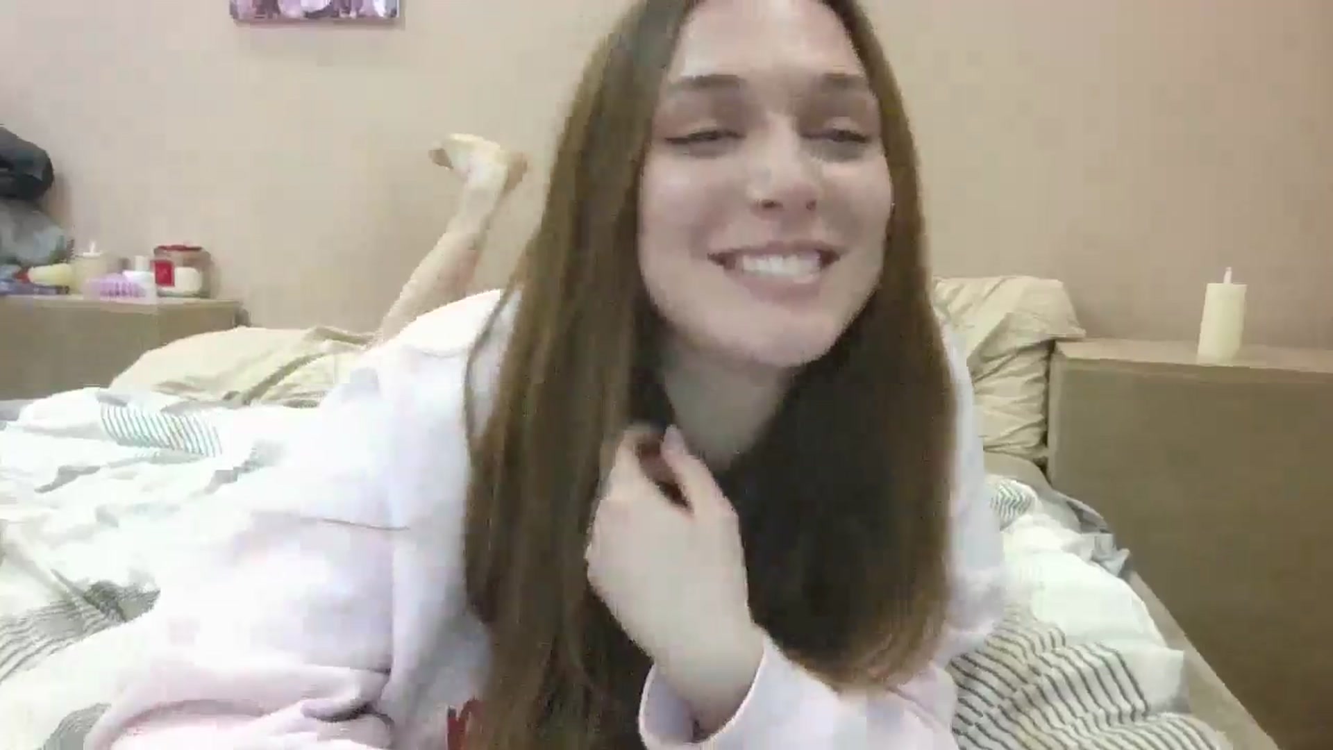 Gallery image thumbnail from HaleyReed's myfreecams stream on, 12/20/2024, 16:02 image 12 of 20