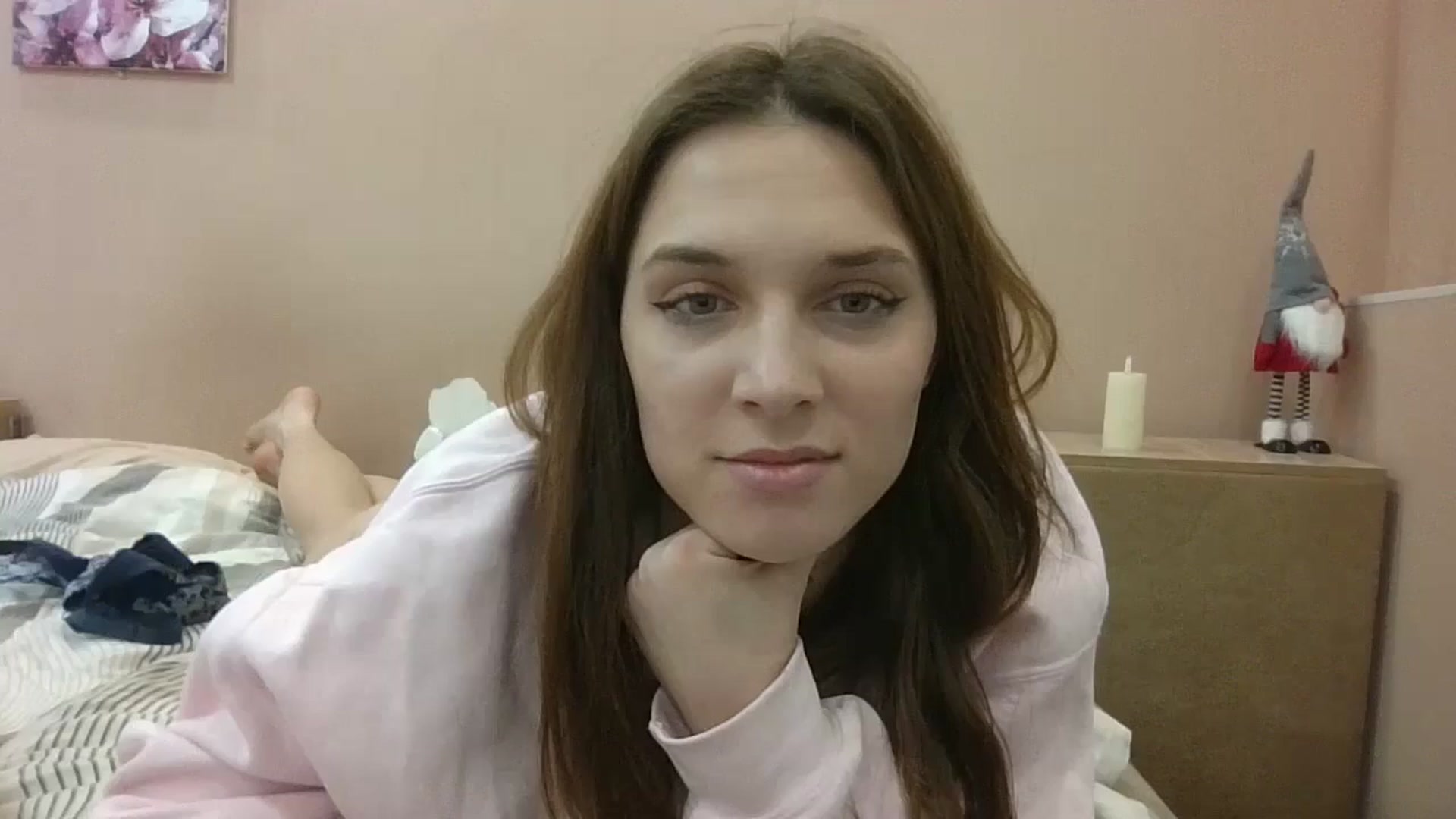 Gallery image thumbnail from HaleyReed's myfreecams stream on, 12/20/2024, 17:13 image 12 of 20