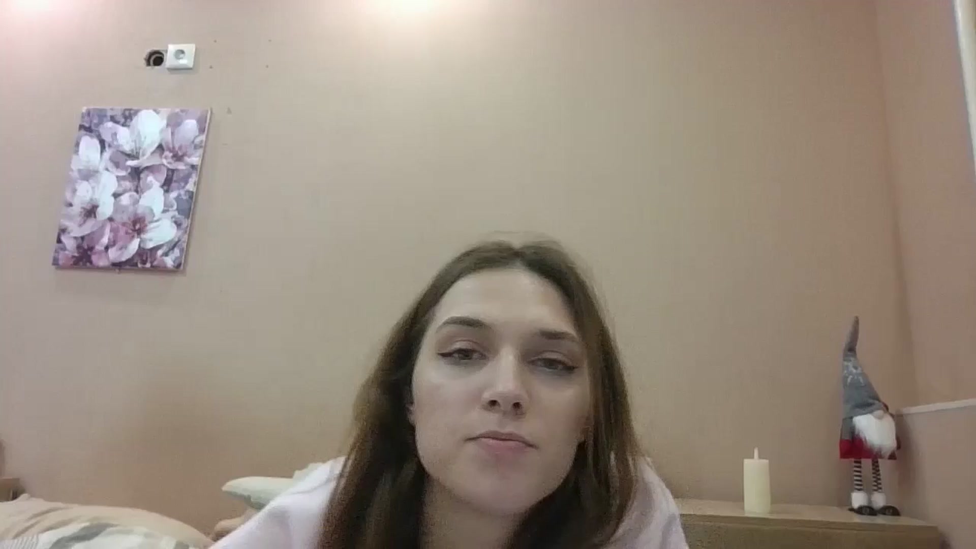 Gallery image thumbnail from HaleyReed's myfreecams stream on, 12/20/2024, 17:13 image 1 of 20