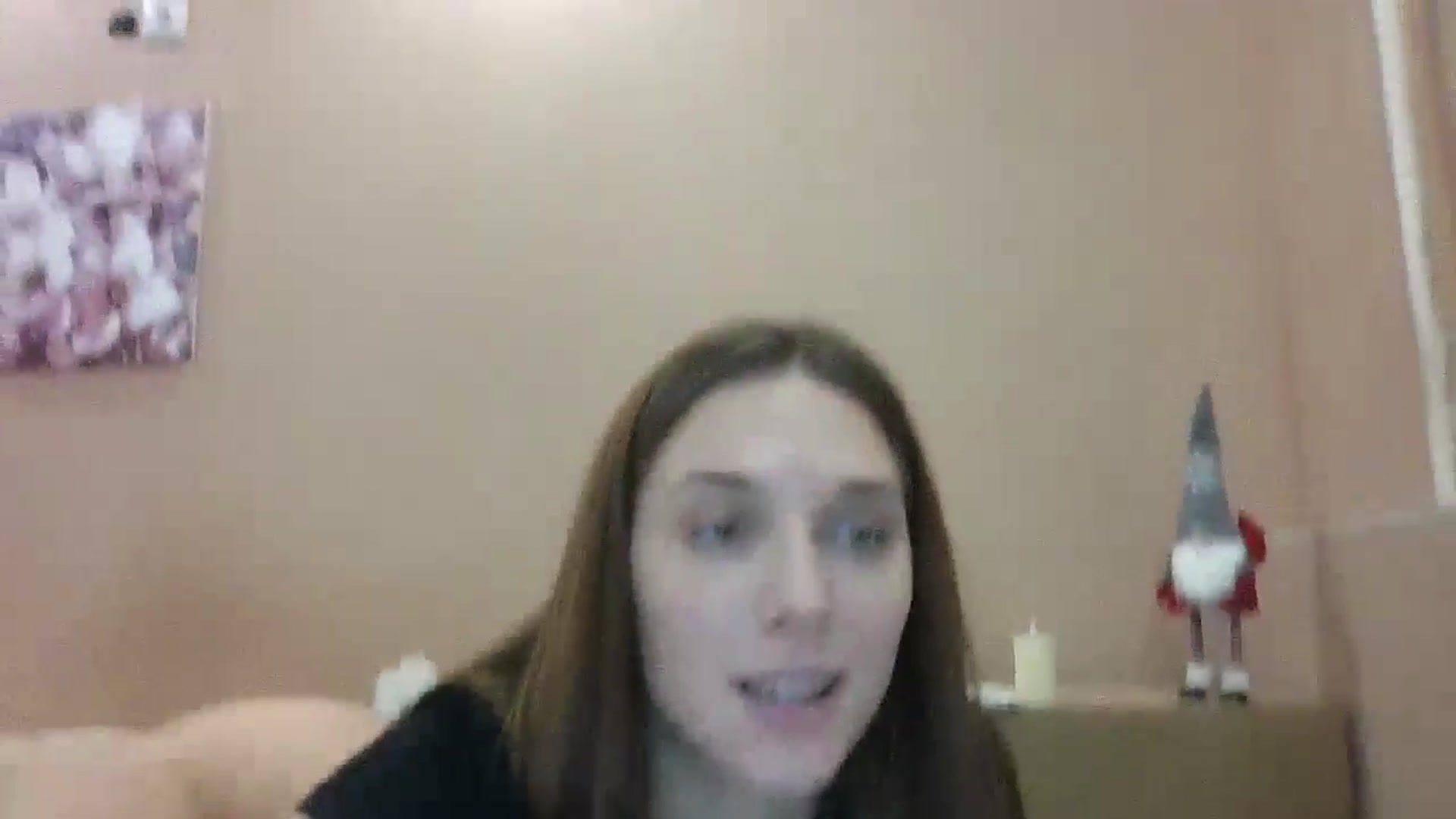 Gallery image thumbnail from HaleyReed's myfreecams stream on, 12/23/2024, 16:16 image 16 of 20