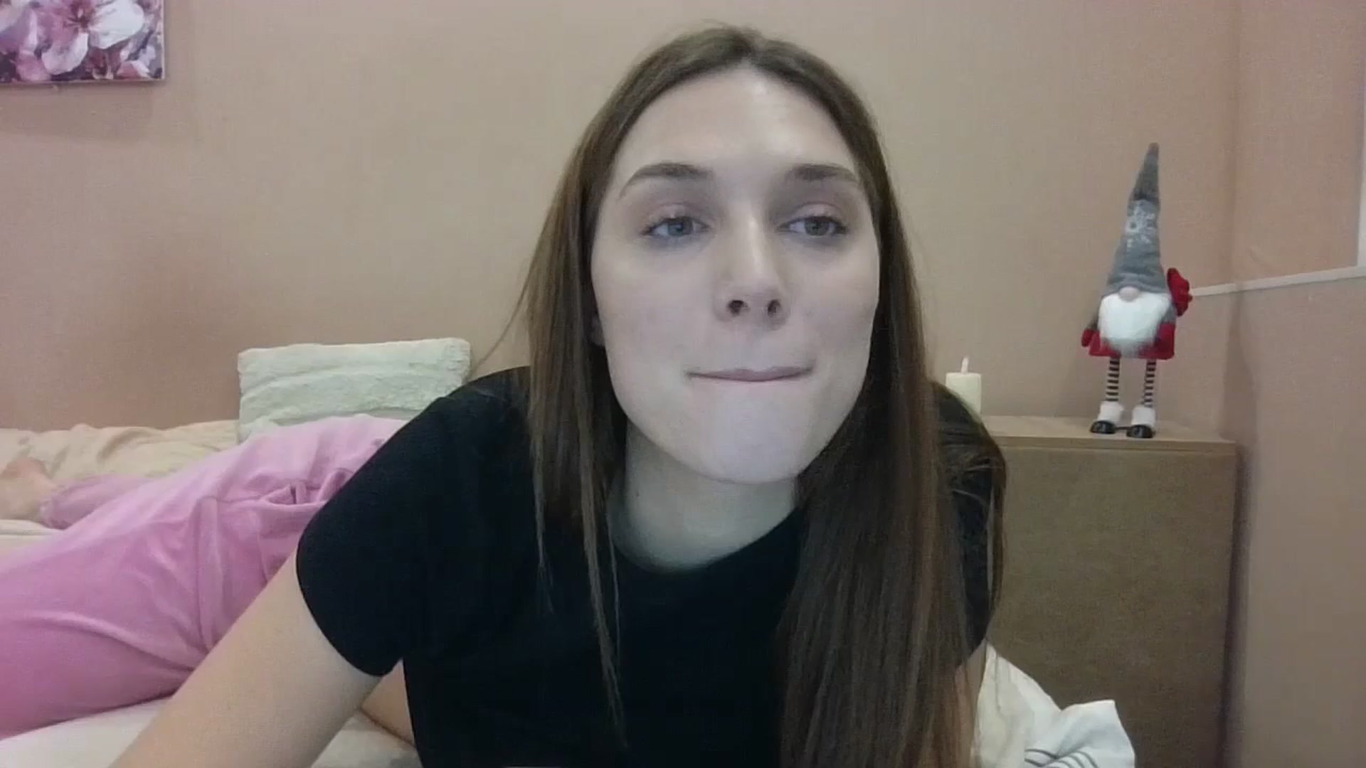 Gallery image thumbnail from HaleyReed's myfreecams stream on, 12/23/2024, 17:03 image 5 of 20