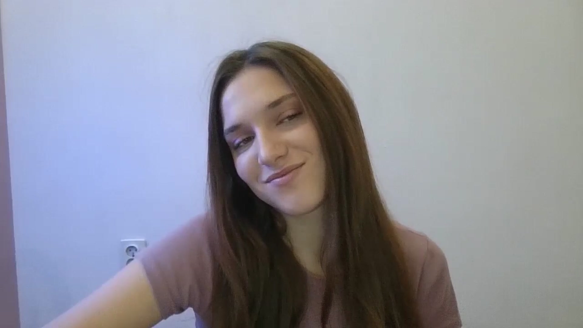 Gallery image thumbnail from HaleyReed's myfreecams stream on, 12/24/2024, 11:16 image 6 of 20