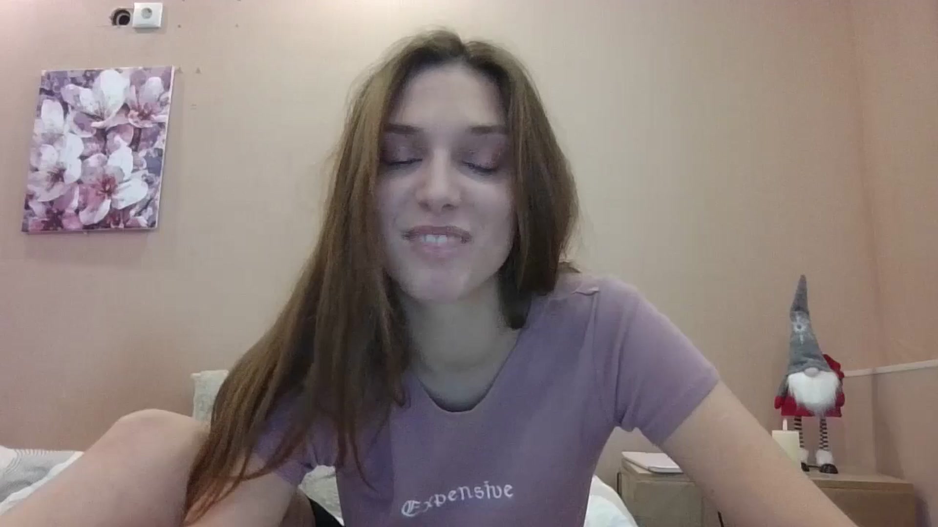 Gallery image thumbnail from HaleyReed's myfreecams stream on, 12/24/2024, 11:48 image 4 of 20