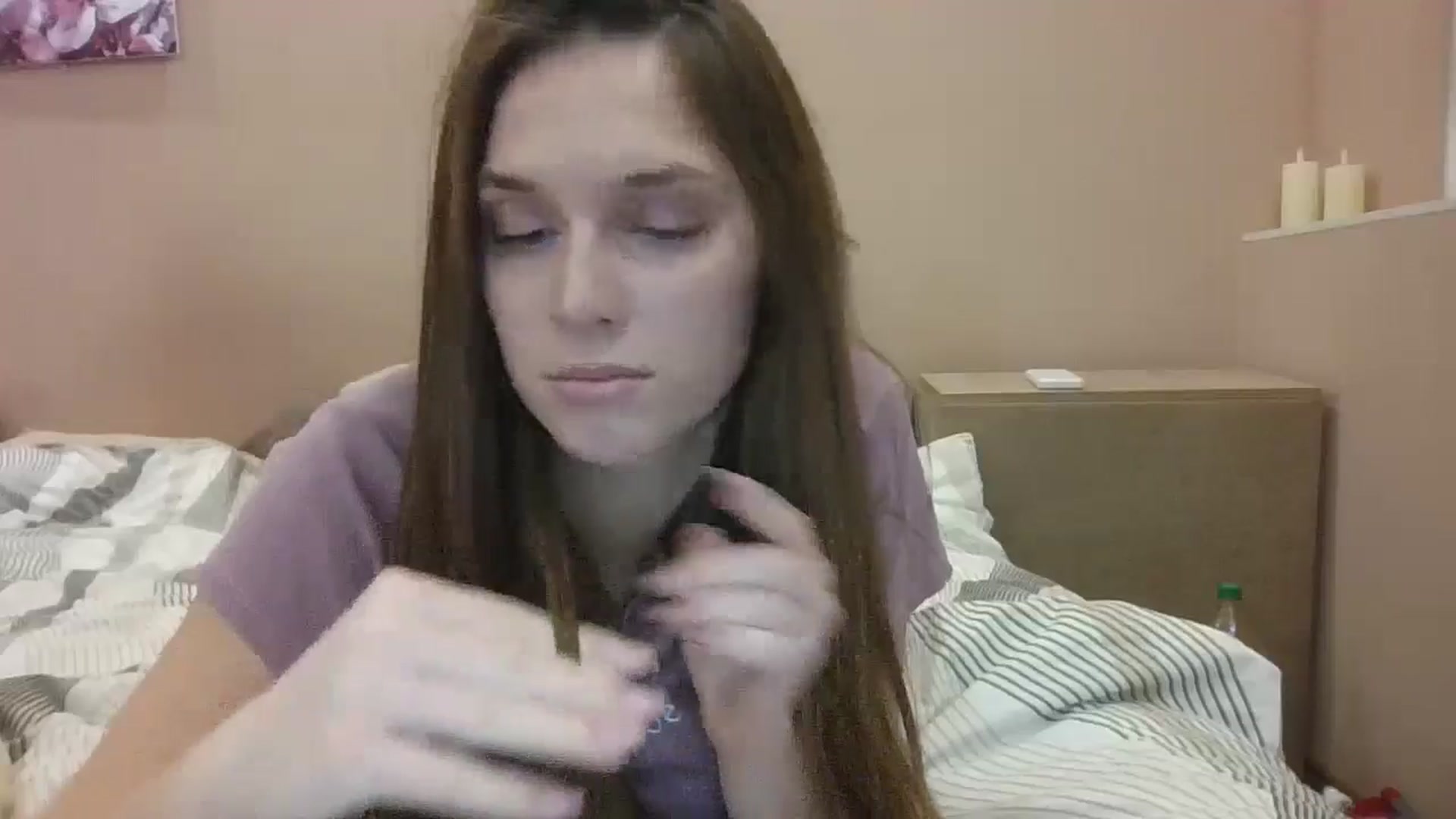 Gallery image thumbnail from HaleyReed's myfreecams stream on, 12/25/2024, 13:39 image 8 of 20