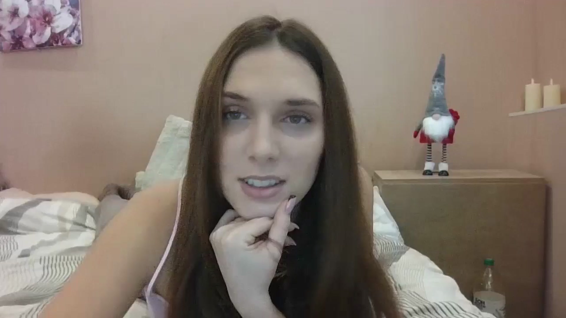 Gallery image thumbnail from HaleyReed's myfreecams stream on, 12/26/2024, 11:58 image 1 of 20